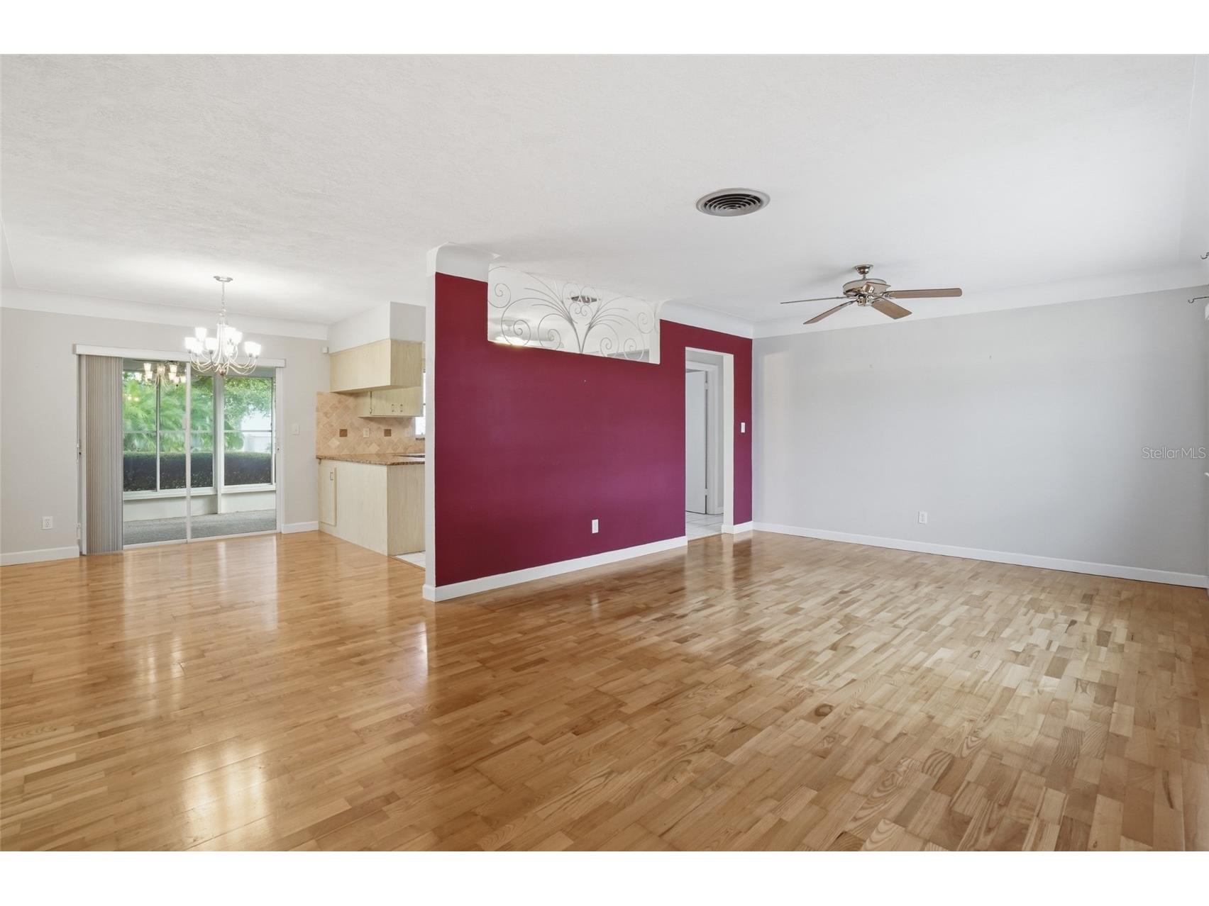 4545 34th Avenue N Saint Petersburg FL 33713 TB8487423 image18