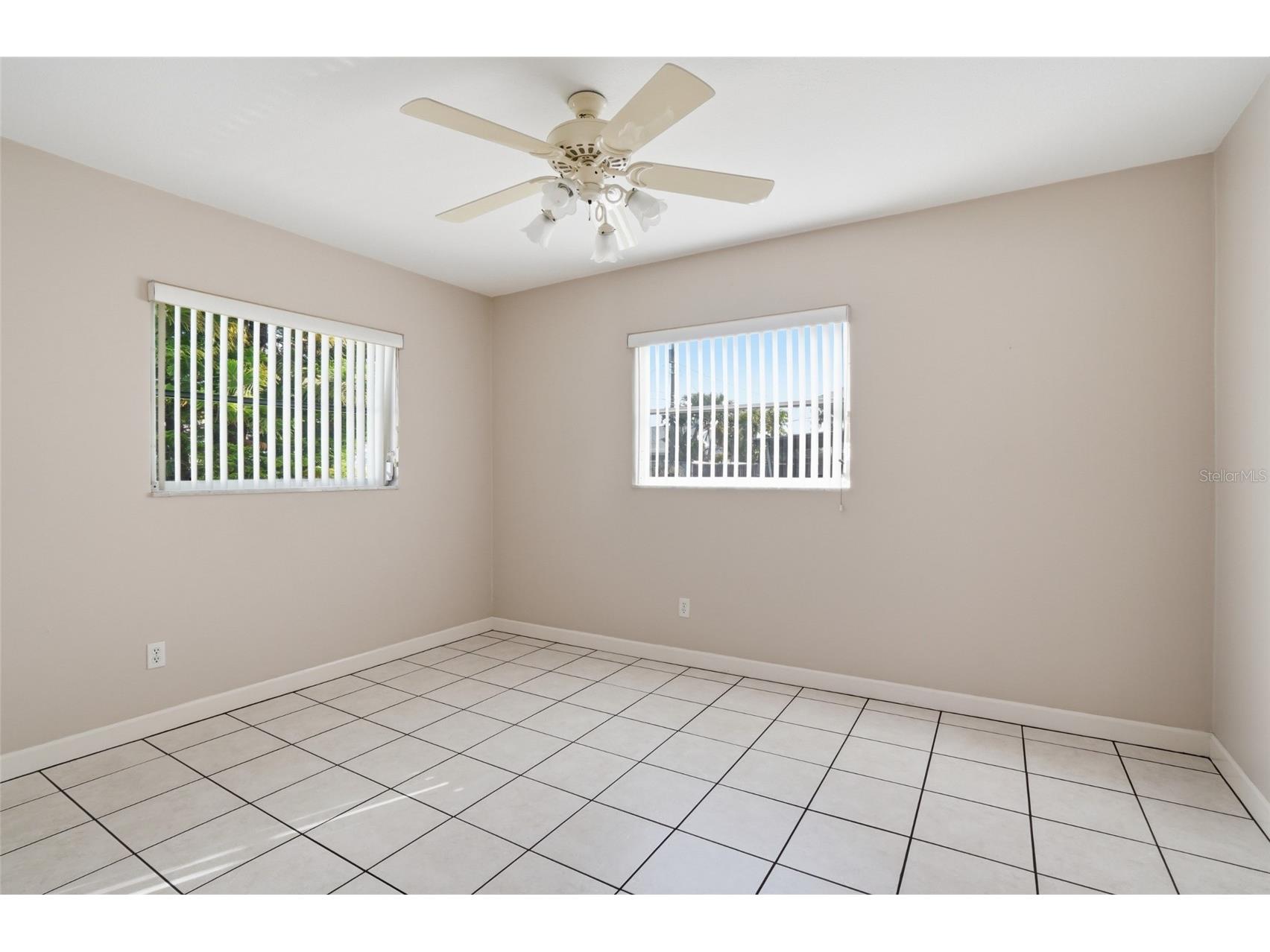 4545 34th Avenue N Saint Petersburg FL 33713 TB8487423 image28