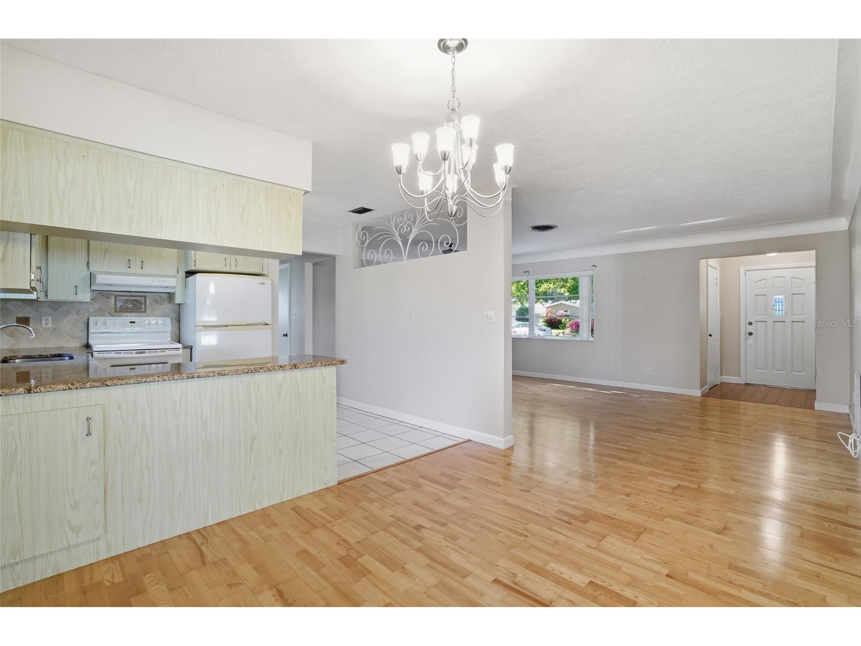 4545 34th Avenue N Saint Petersburg FL 33713 TB8487423 image6