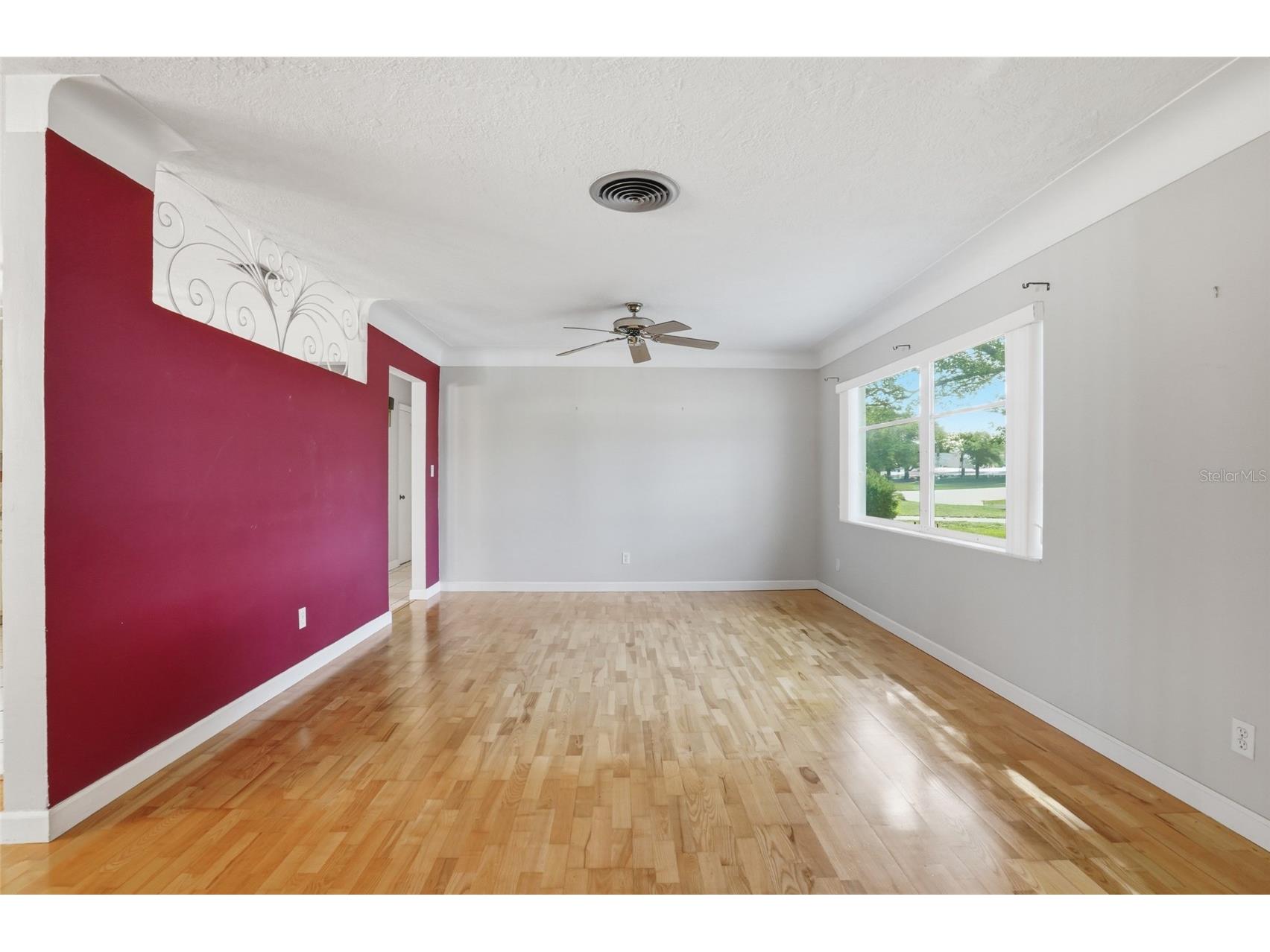 4545 34th Avenue N Saint Petersburg FL 33713 TB8487423 image8