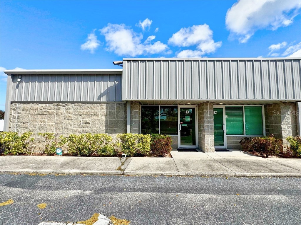 4545 Mariotti Court #B Sarasota FL 34233 A4645712 image1