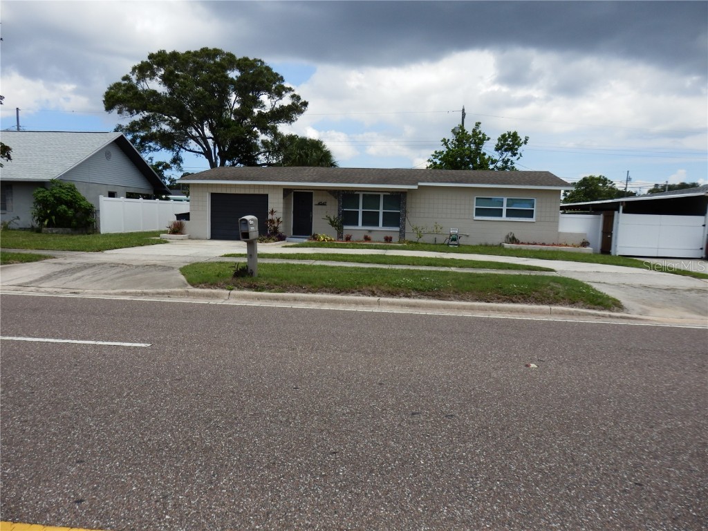 4547 54th Avenue N Saint Petersburg FL 33714 TB8406113 image1