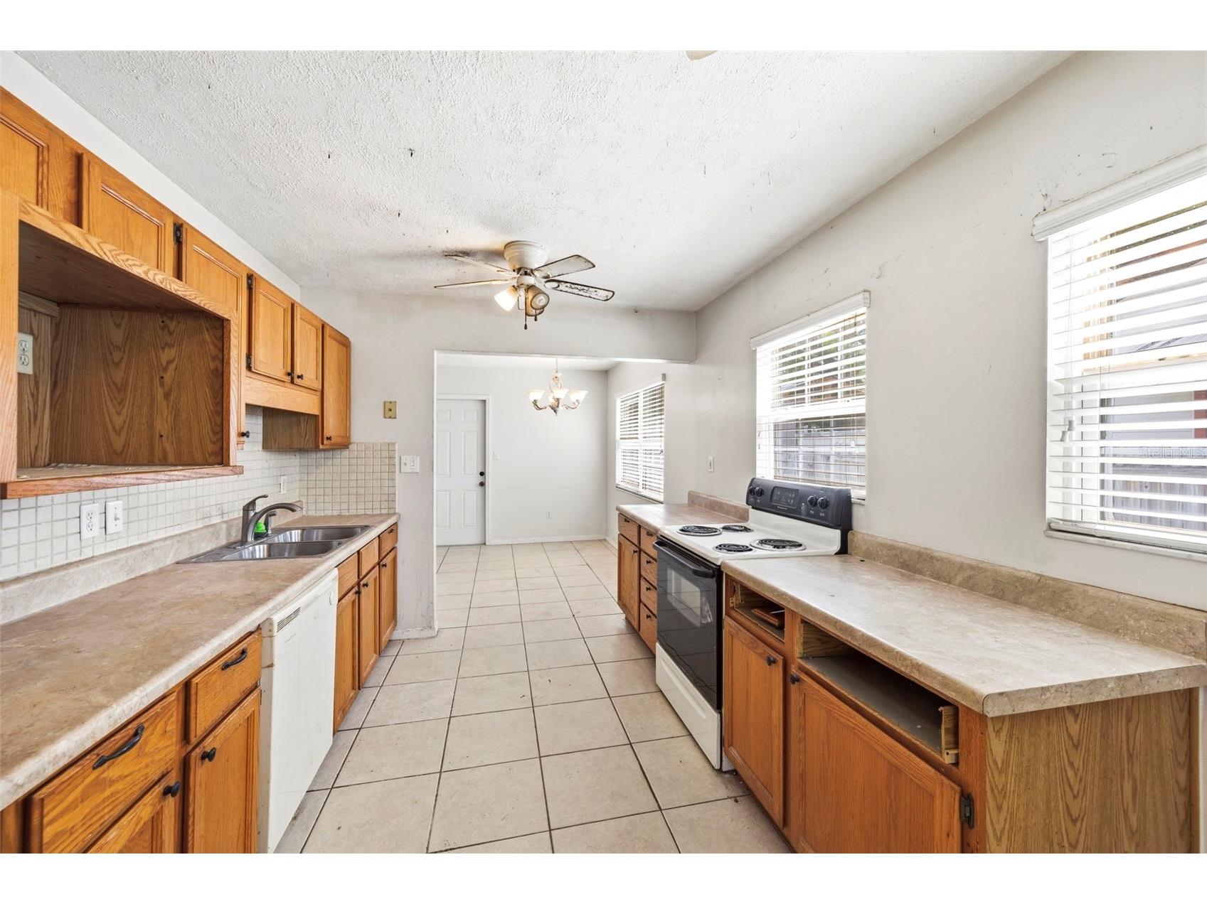 4548 12th Avenue N Saint Petersburg FL 33713 TB8528387 image26