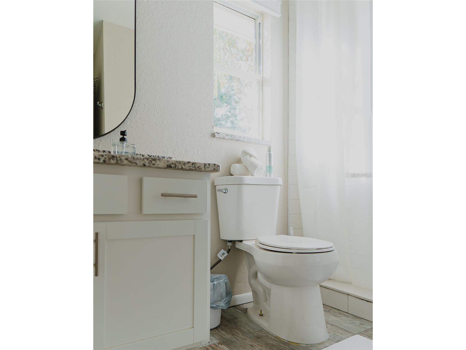 4549 Mcintosh Lane Sarasota FL 34232 A4685856 image12