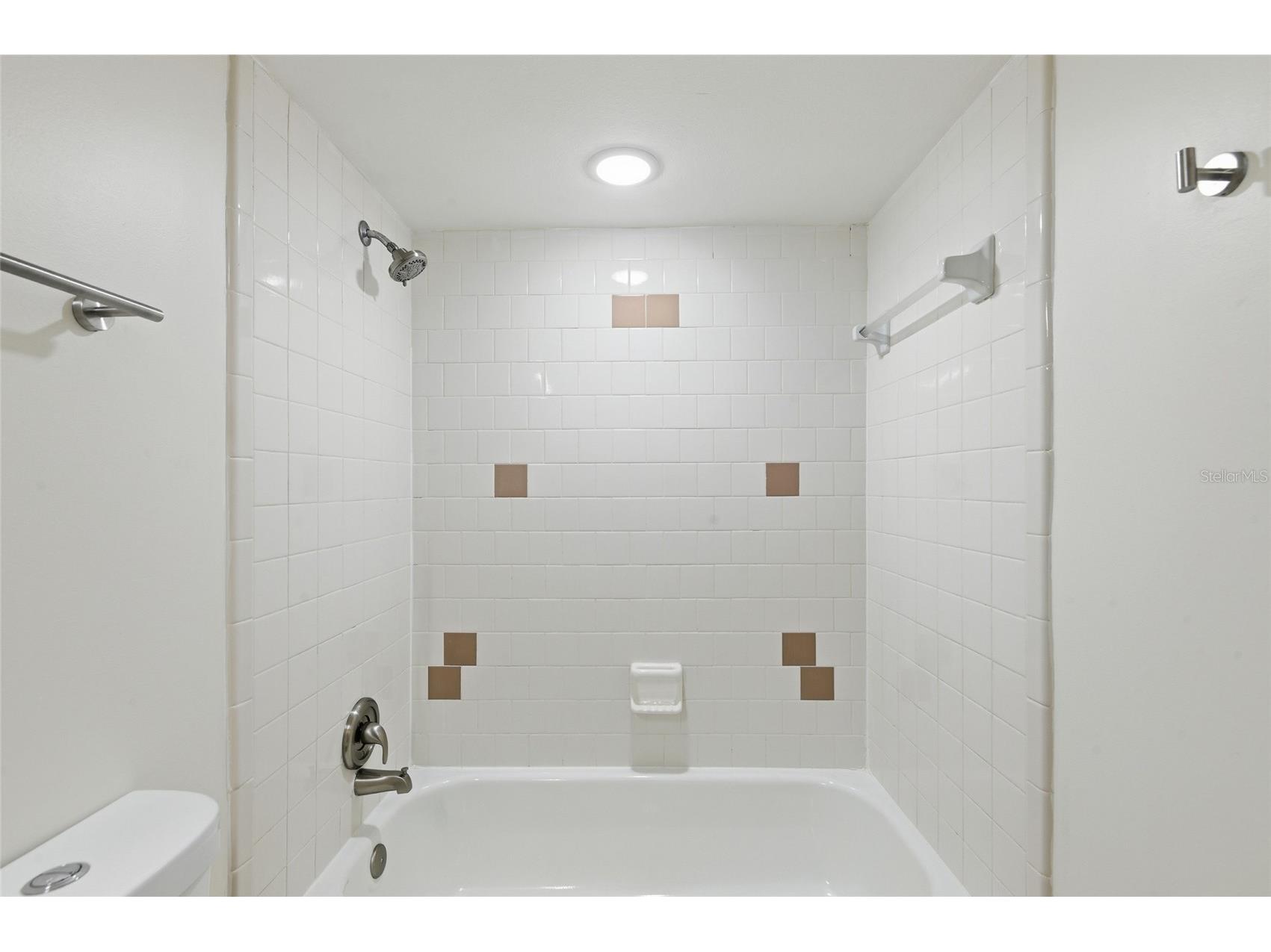 4549 Point Look Out Road Orlando FL 32808 O6381998 image26