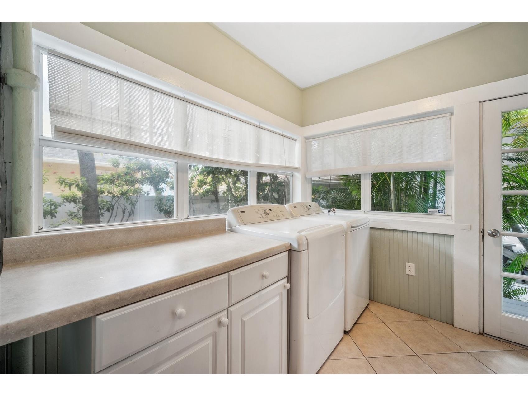 455 13 Th Avenue NE Saint Petersburg FL 33701 TB8302135 image45