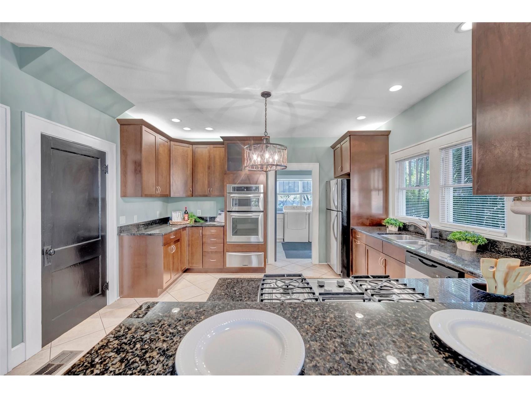 455 13th Avenue NE Saint Petersburg FL 33701 TB8321529 image21