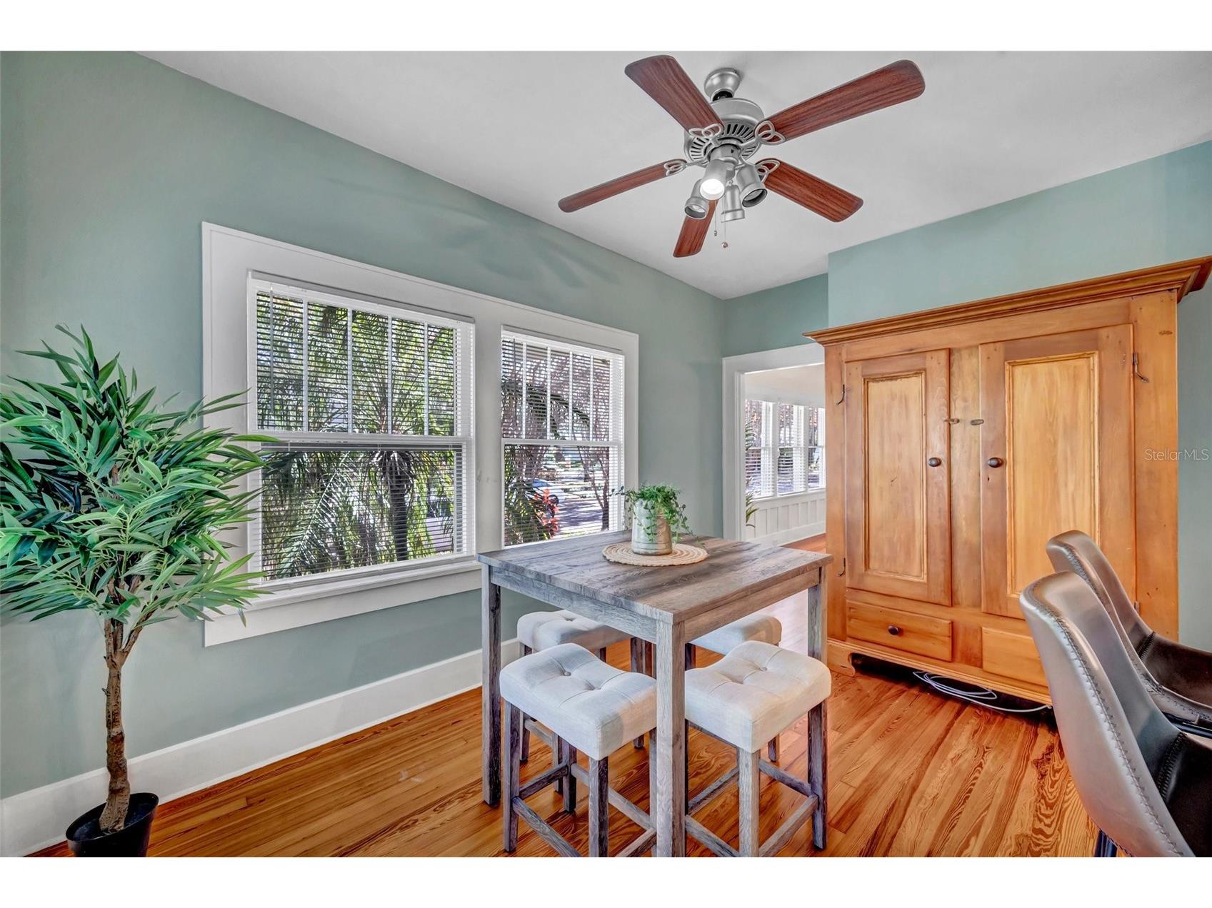 455 13th Avenue NE Saint Petersburg FL 33701 TB8321529 image24