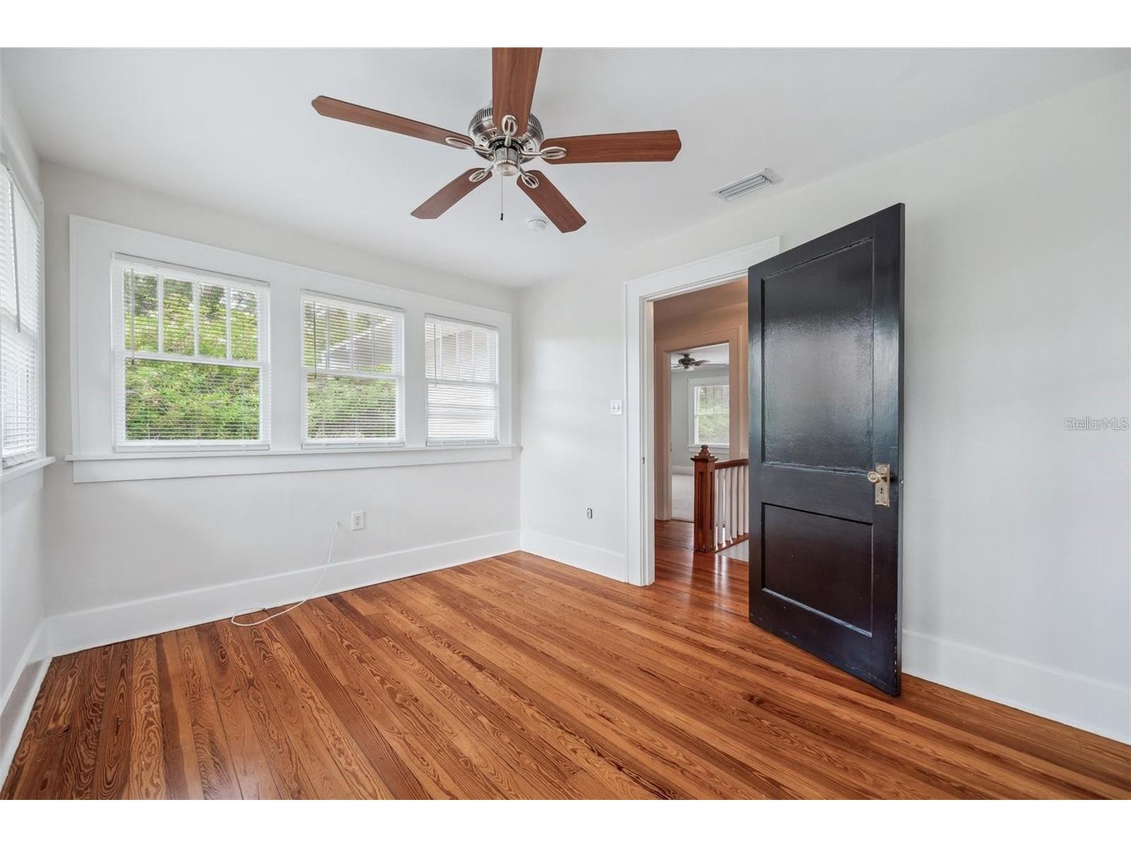 455 13th Avenue NE Saint Petersburg FL 33701 TB8321529 image35