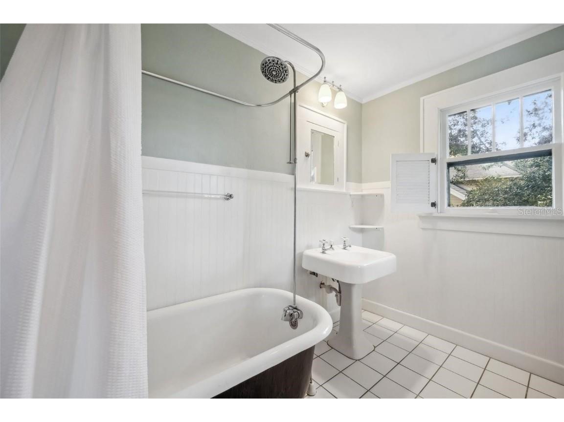 455 13th Avenue NE Saint Petersburg FL 33701 TB8424124 image26