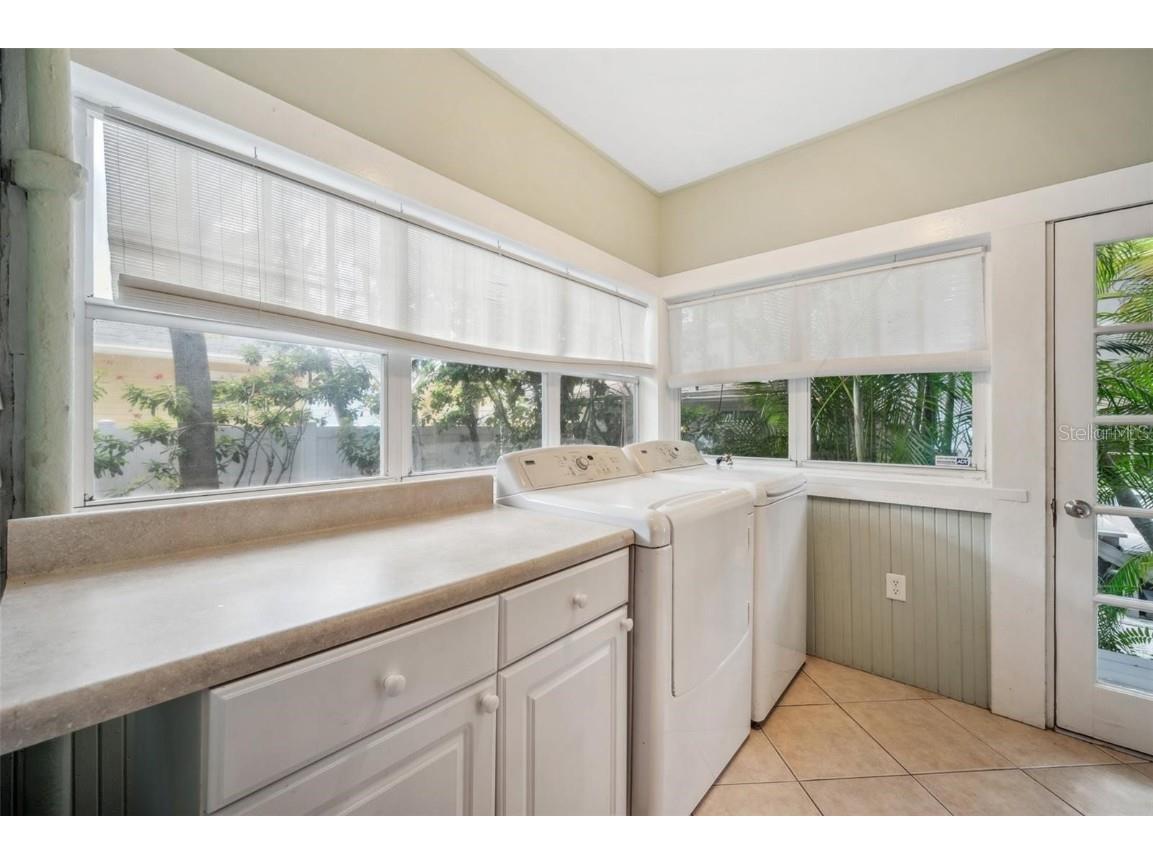 455 13th Avenue NE Saint Petersburg FL 33701 TB8424124 image27