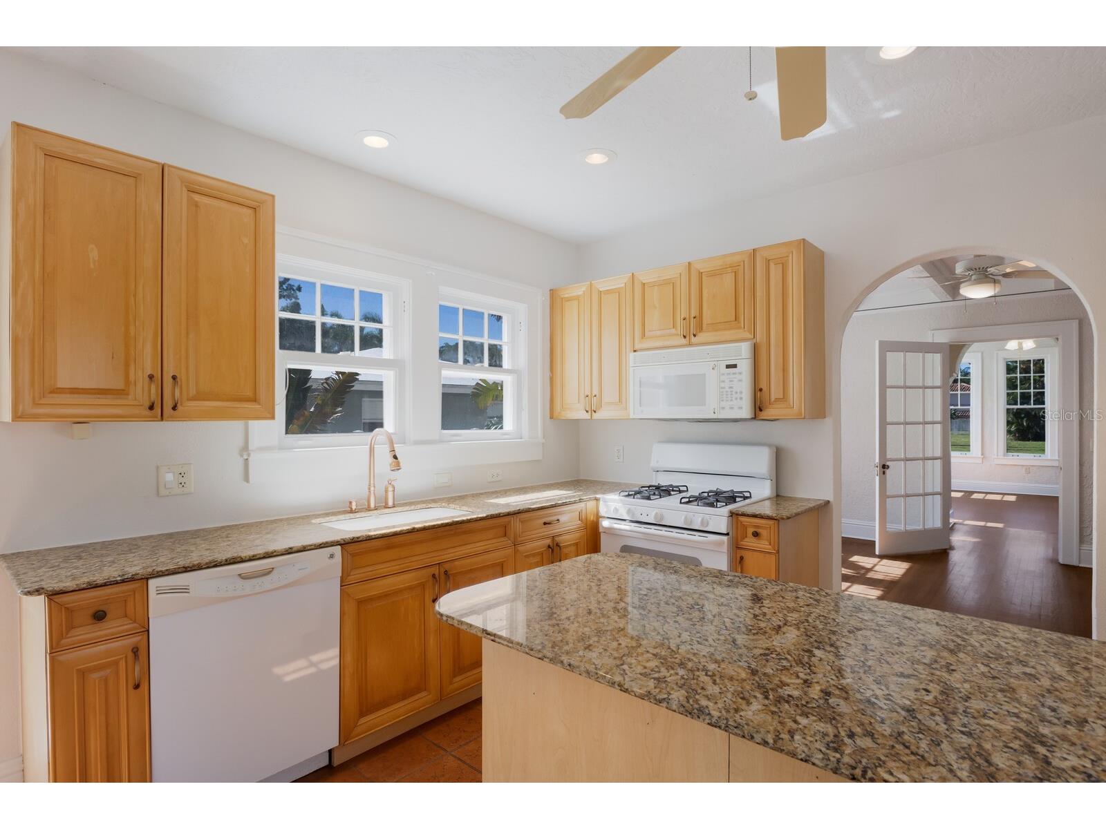 455 Acacia Drive Sarasota FL 34234 A4659947 image25