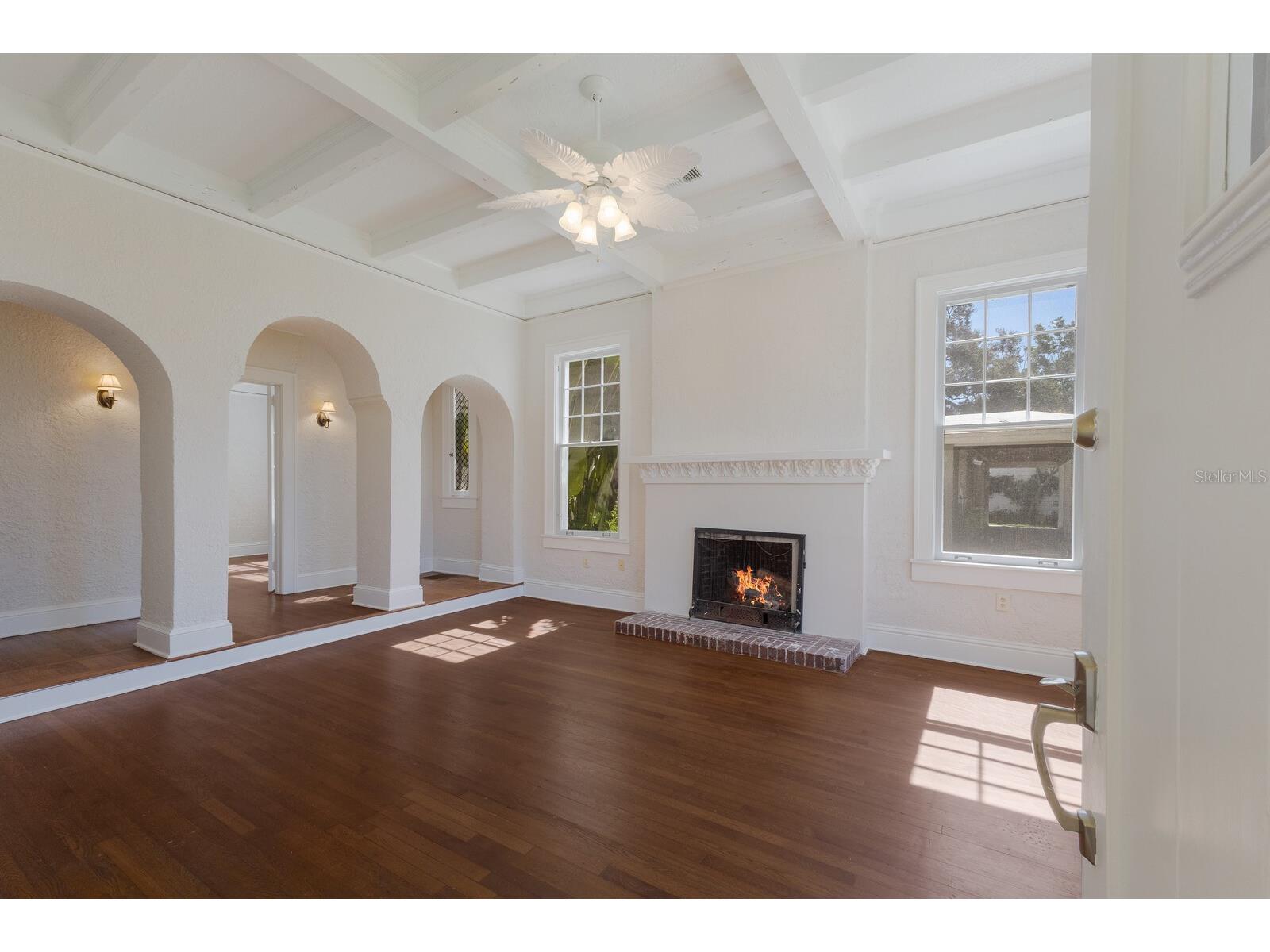 455 Acacia Drive Sarasota FL 34234 A4659947 image3