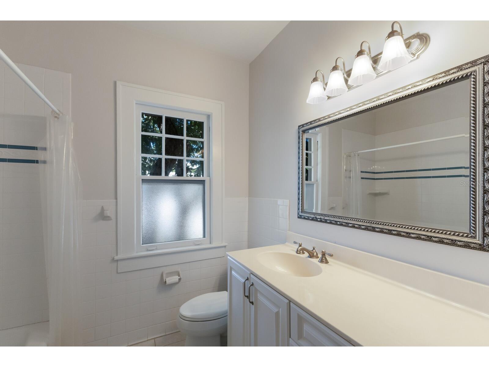 455 Acacia Drive Sarasota FL 34234 A4659947 image32