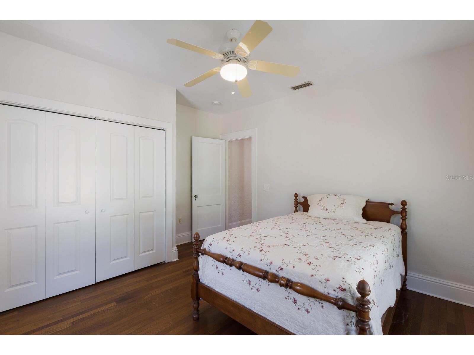 455 Acacia Drive Sarasota FL 34234 A4659947 image35