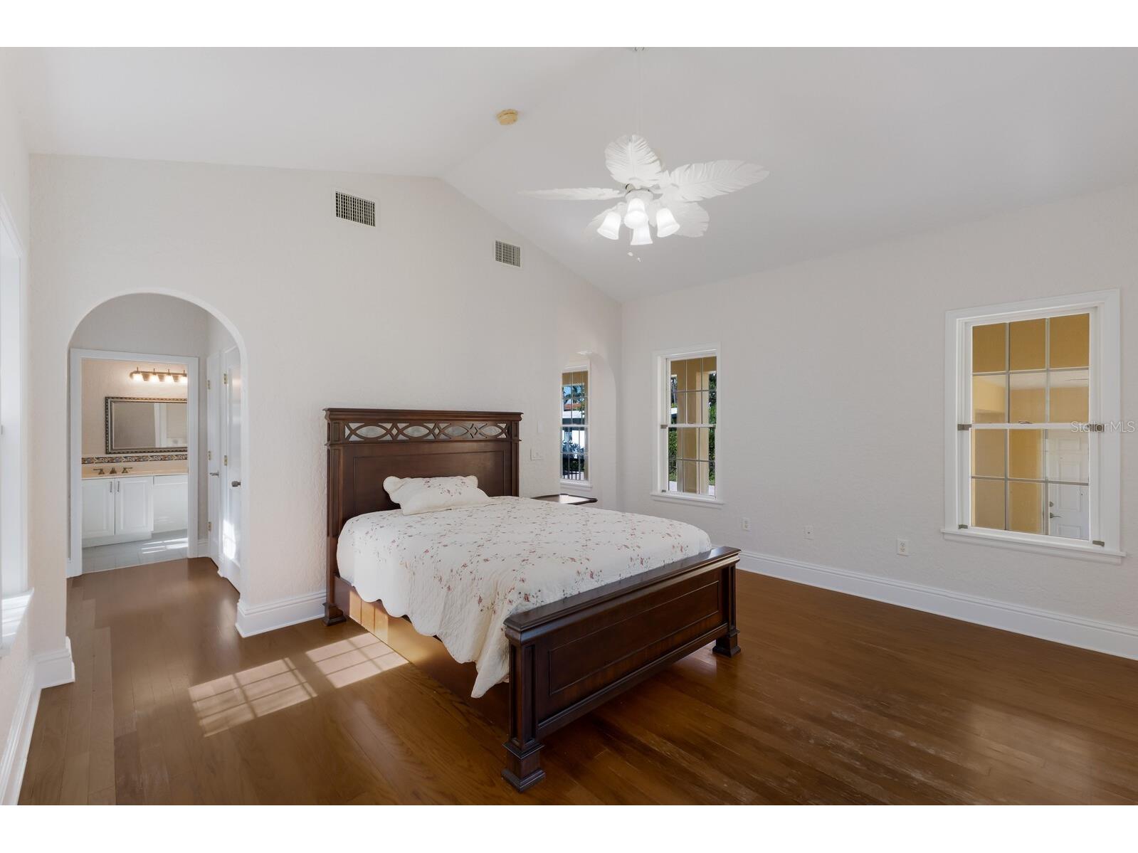 455 Acacia Drive Sarasota FL 34234 A4659947 image37