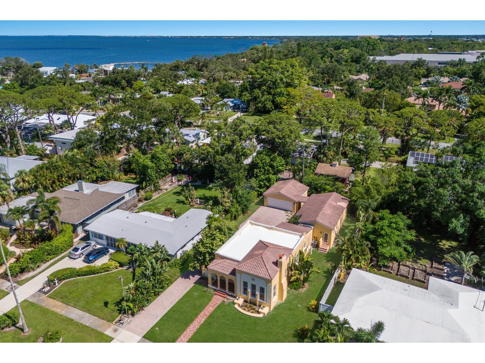 455 Acacia Drive Sarasota FL 34234 A4659947 image53