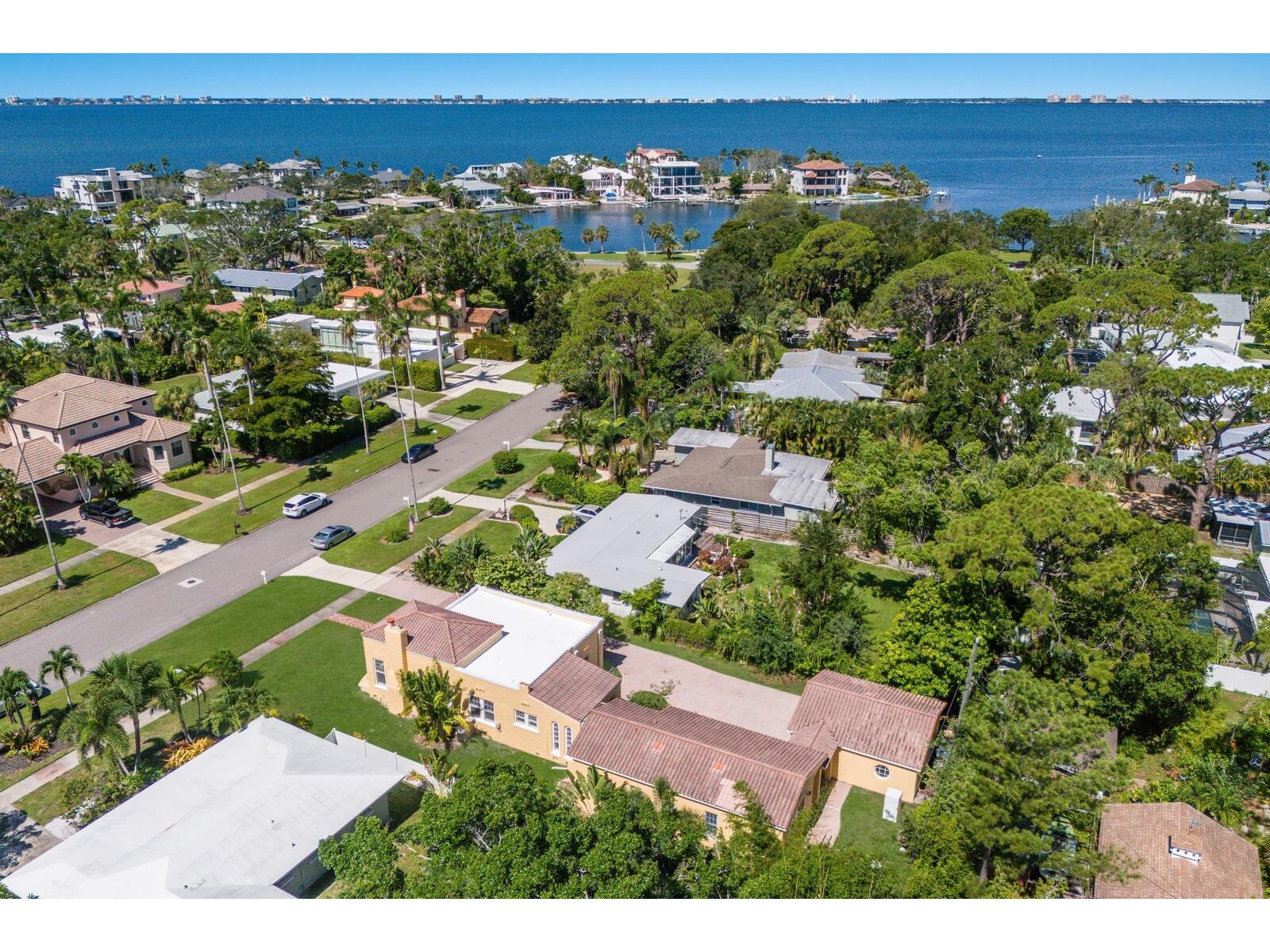 455 Acacia Drive Sarasota FL 34234 A4659947 image58