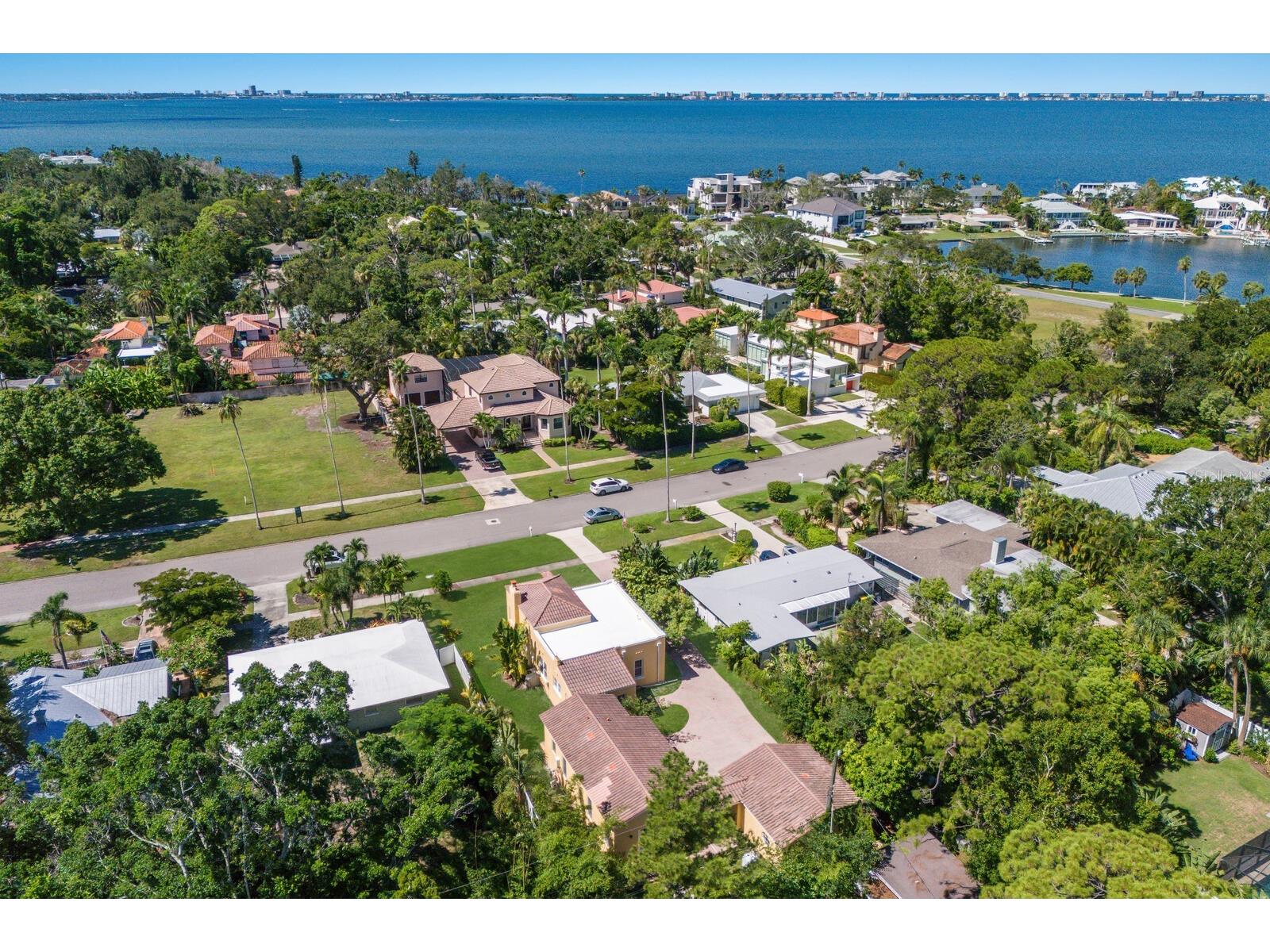 455 Acacia Drive Sarasota FL 34234 A4659947 image63