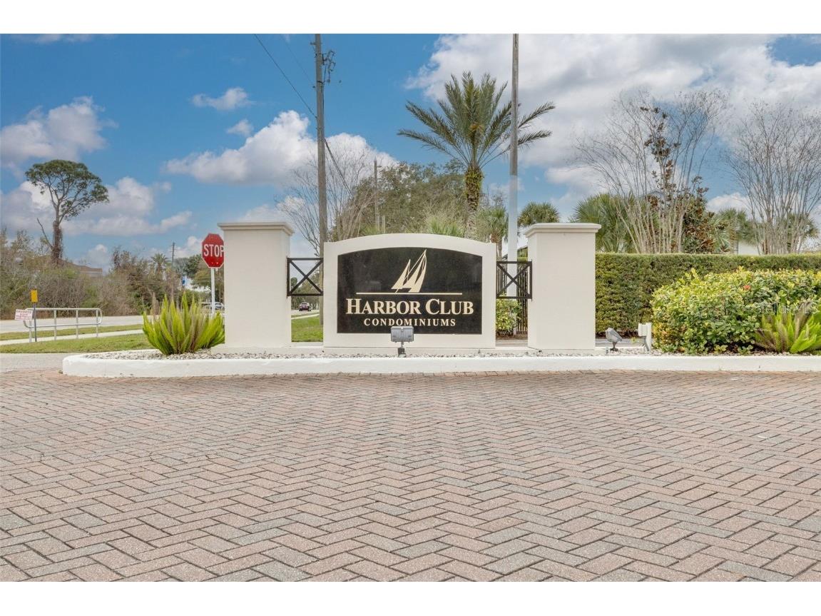 455 Alt 19 S #103 Palm Harbor FL 34683 U8232060 image1