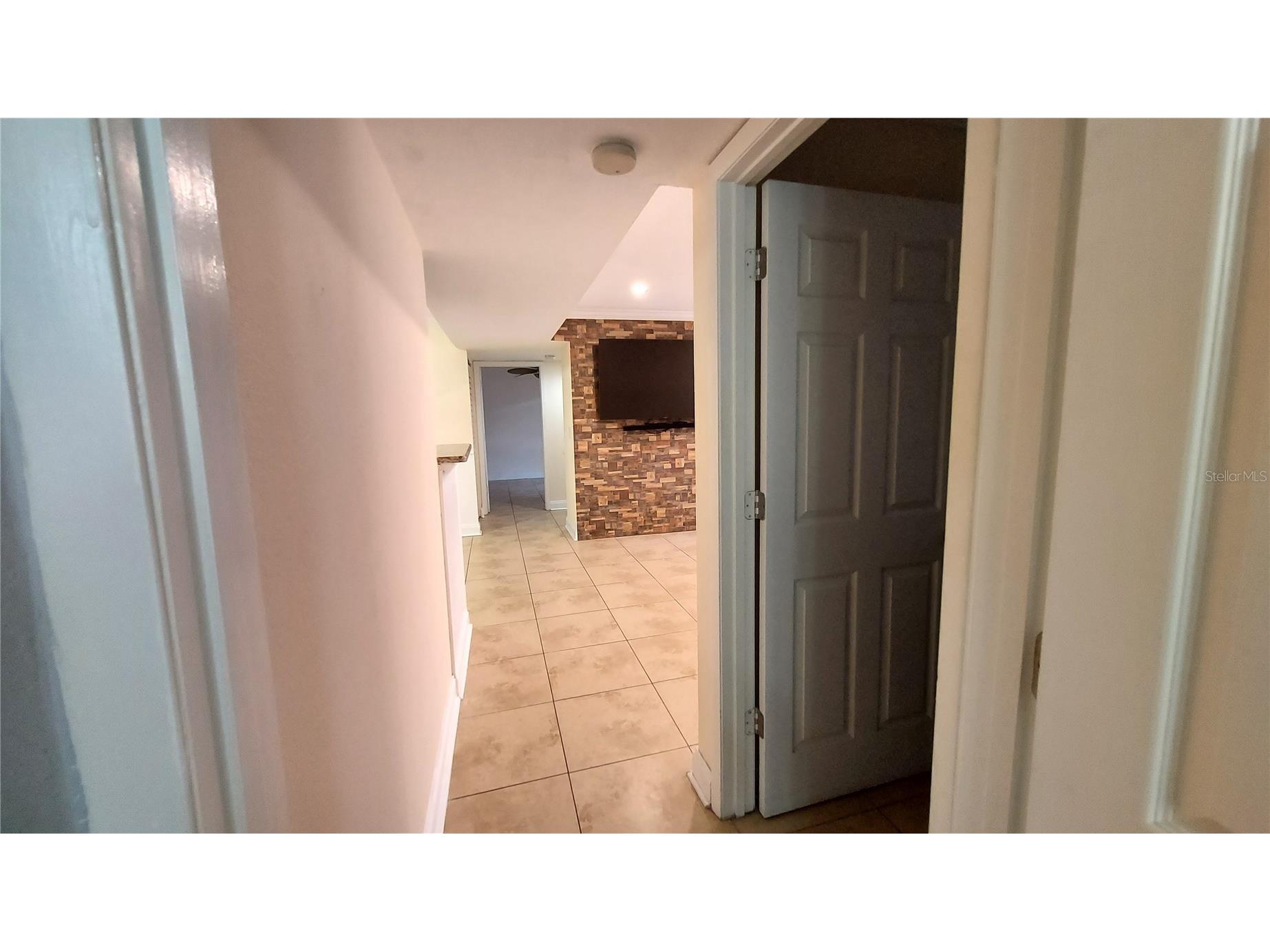 455 Alt 19 S #123 Palm Harbor FL 34683 W7885500 image14