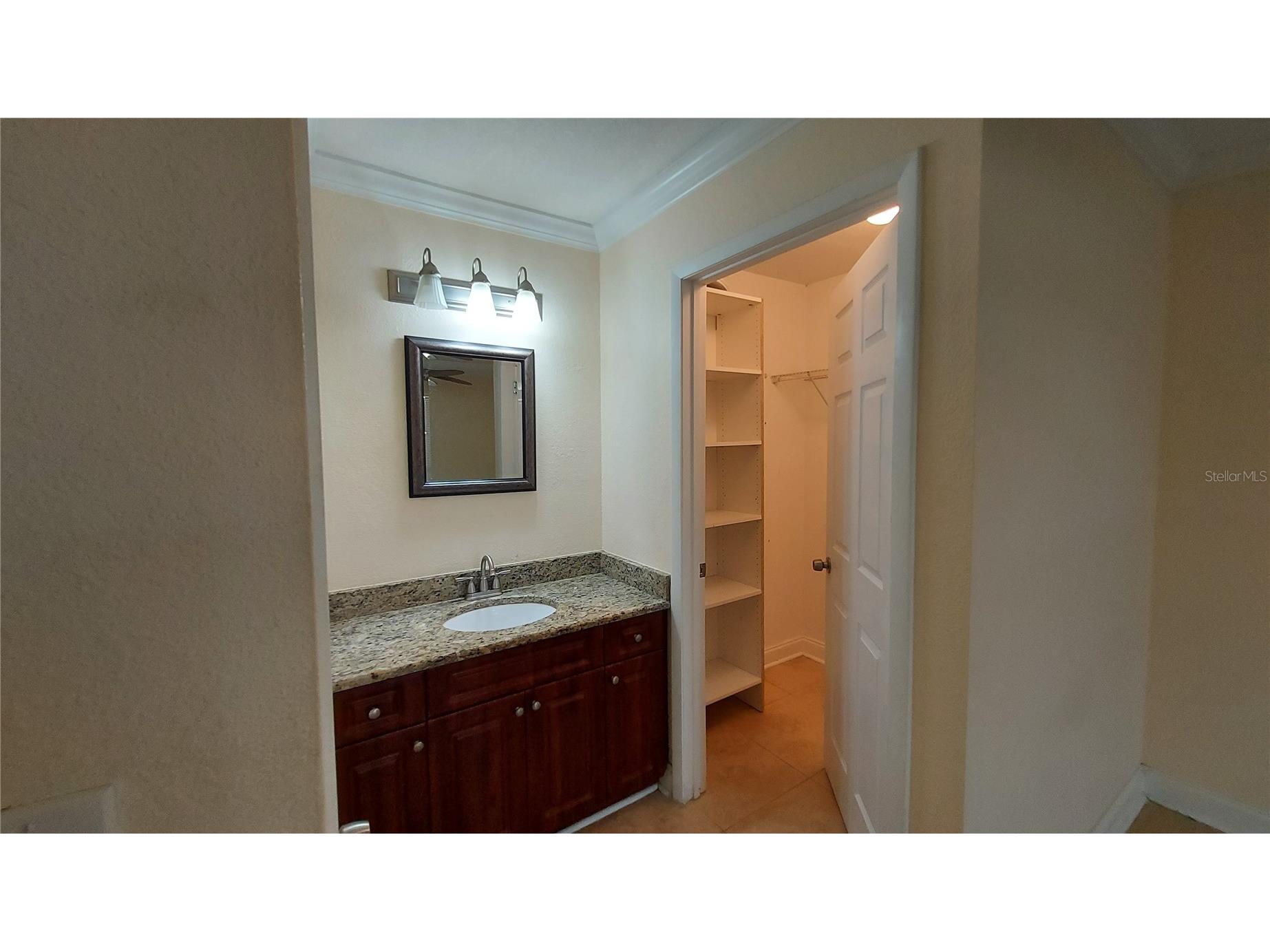455 Alt 19 S #123 Palm Harbor FL 34683 W7885500 image17