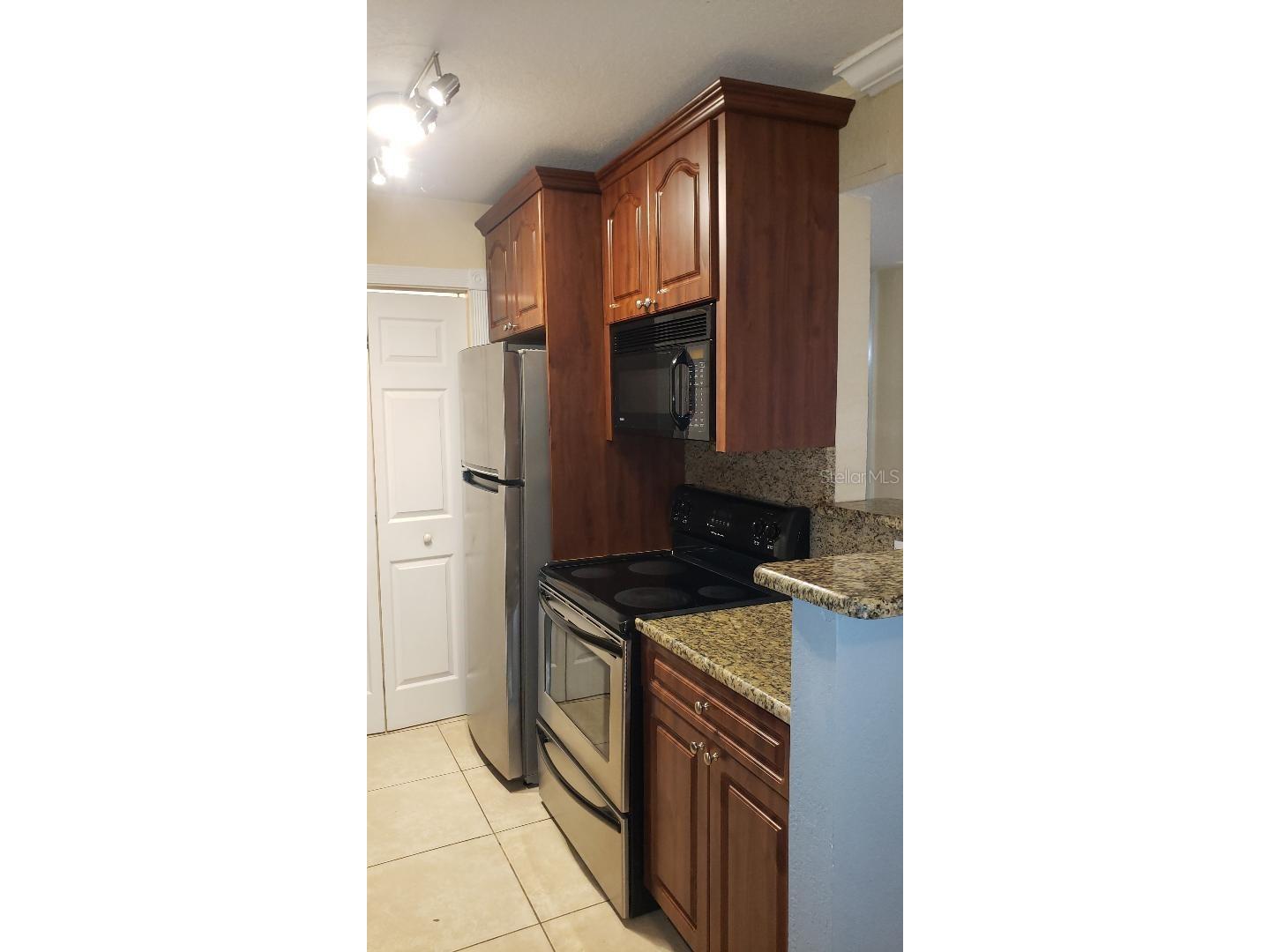 455 Alt 19 S #15 Palm Harbor FL 34683 TB8469666 image6