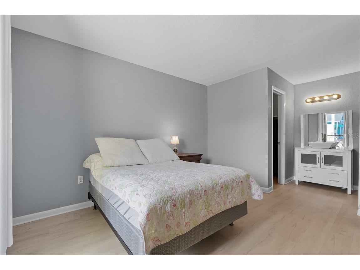 455 Alt 19 S #17 Palm Harbor FL 34683 TB8433784 image25