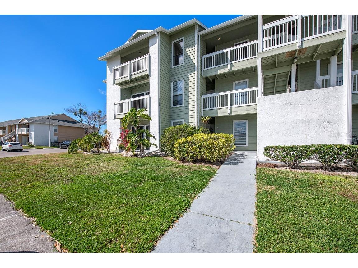 455 Alt 19 S #203 Palm Harbor FL 34683 U8191752 image1