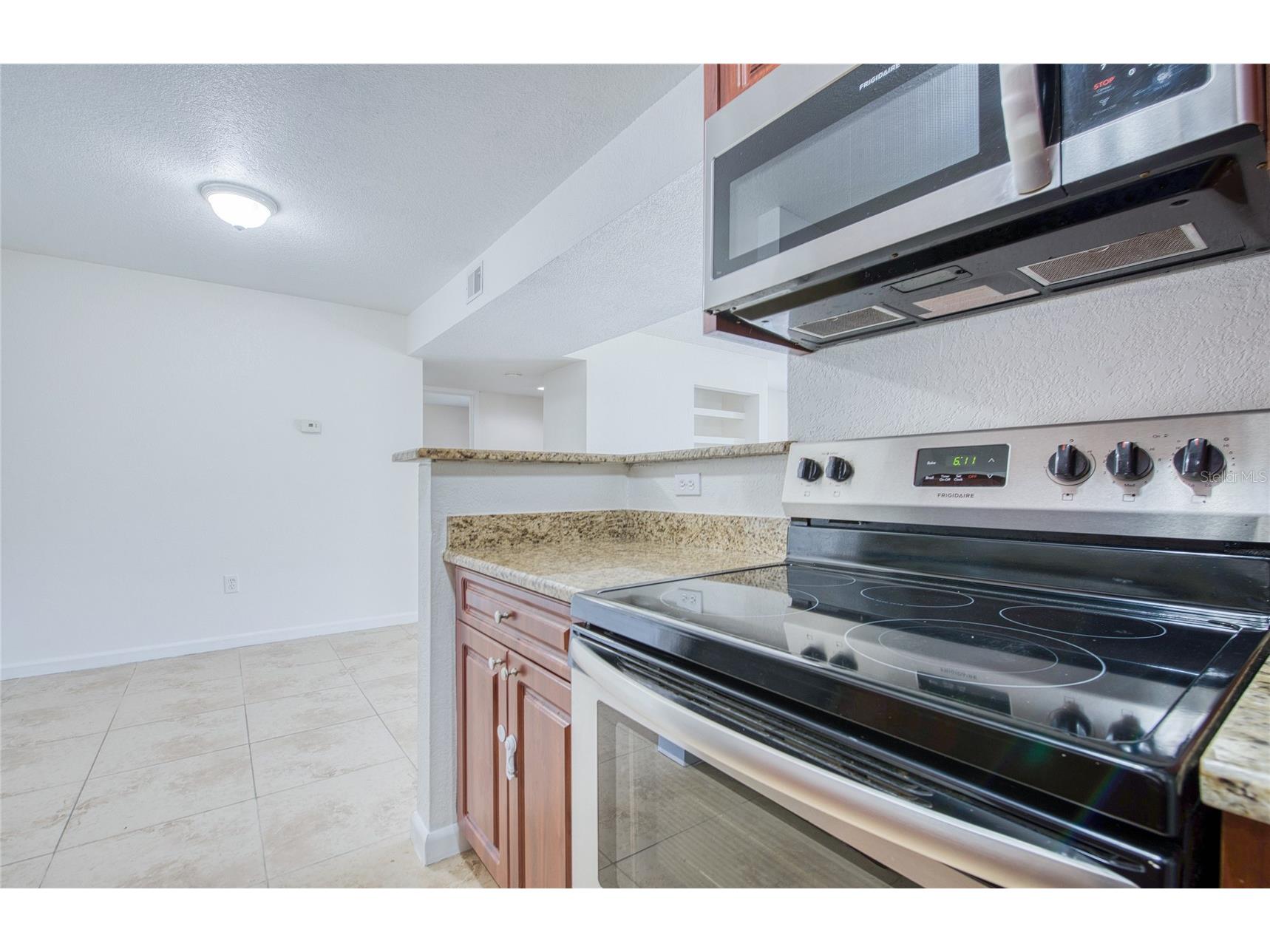 455 Alt 19 S #21 Palm Harbor FL 34683 TB8483559 image11