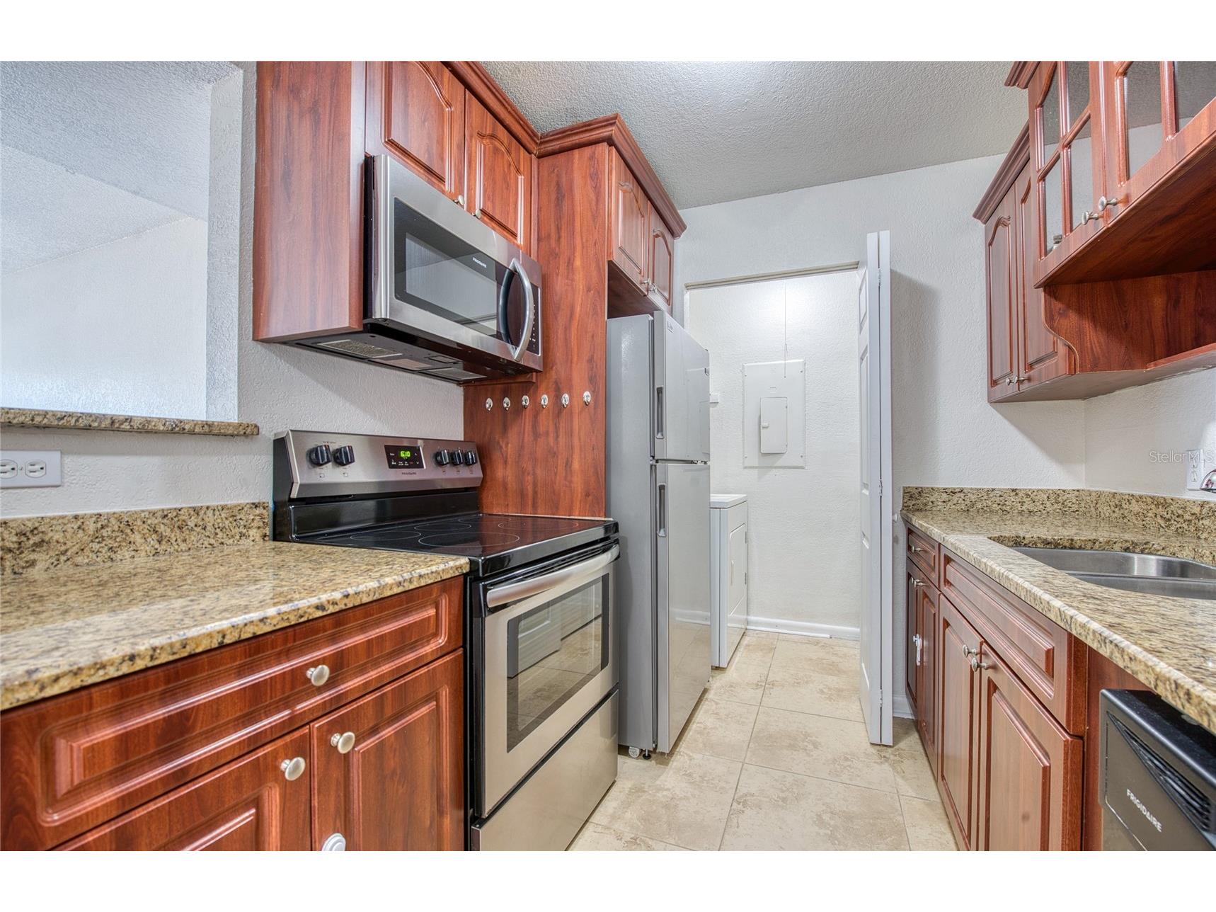 455 Alt 19 S #21 Palm Harbor FL 34683 TB8483559 image9
