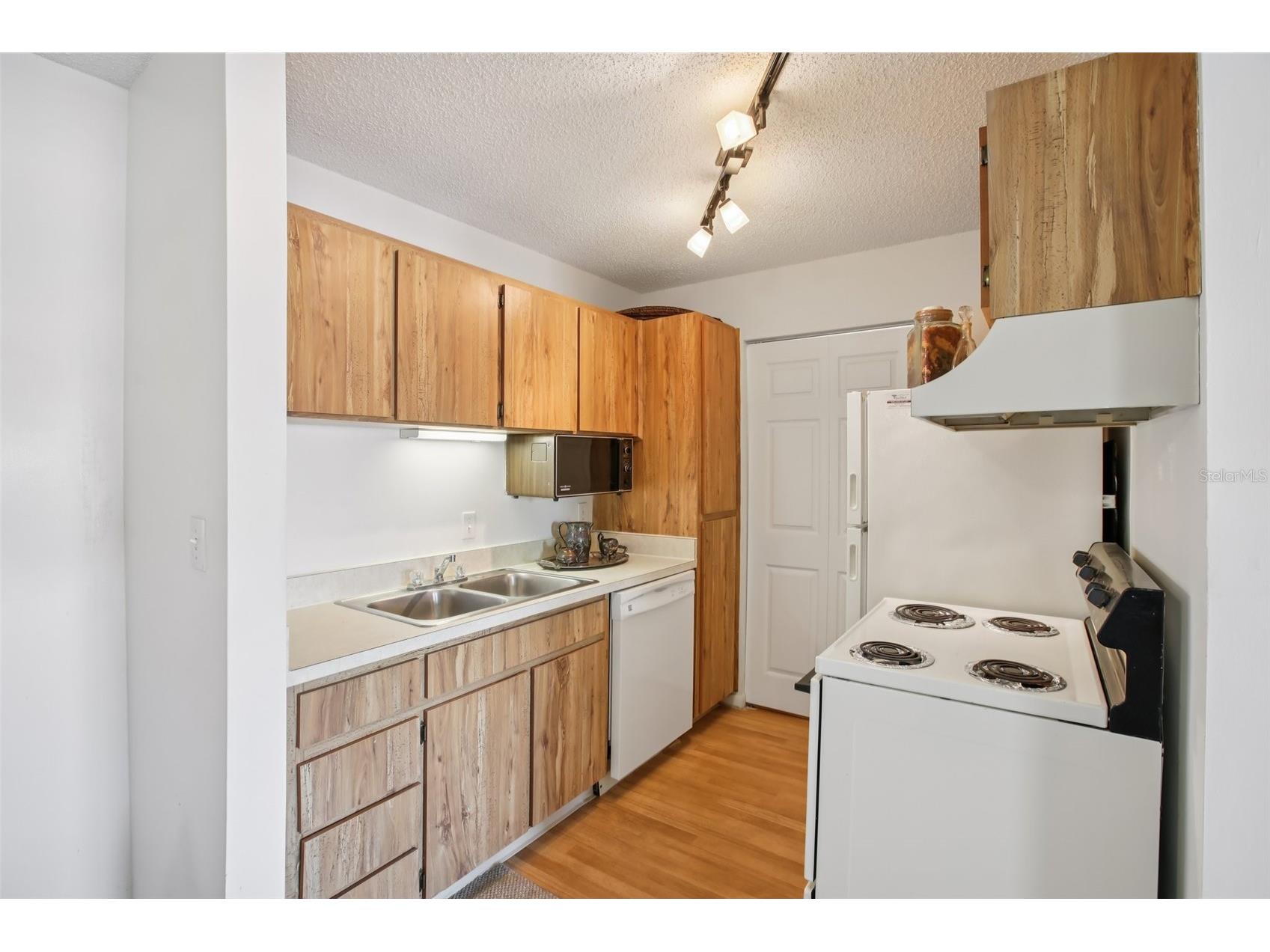 455 Alt 19 S #42 Palm Harbor FL 34683 TB8468572 image28