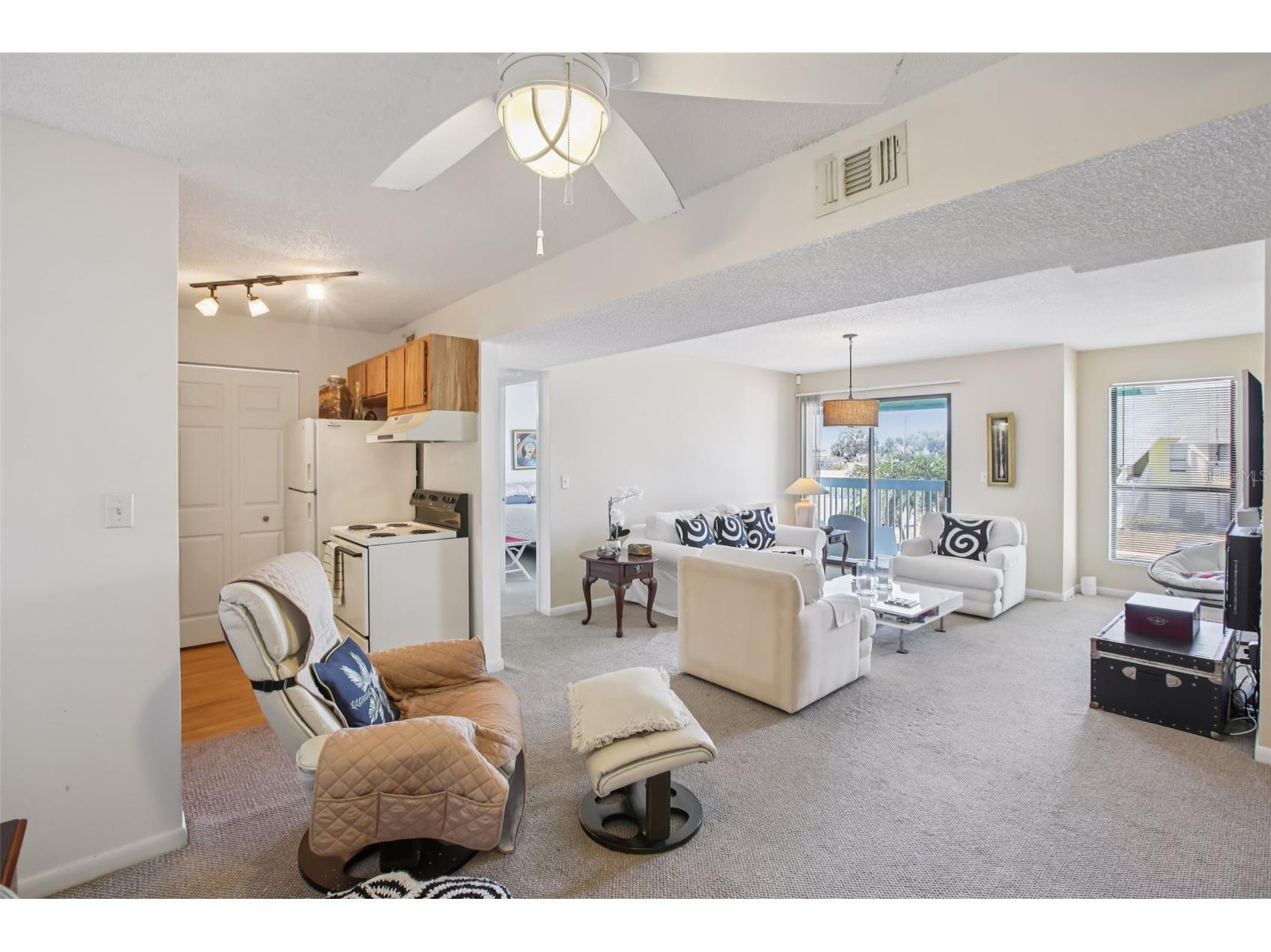 455 Alt 19 S #42 Palm Harbor FL 34683 TB8468572 image7
