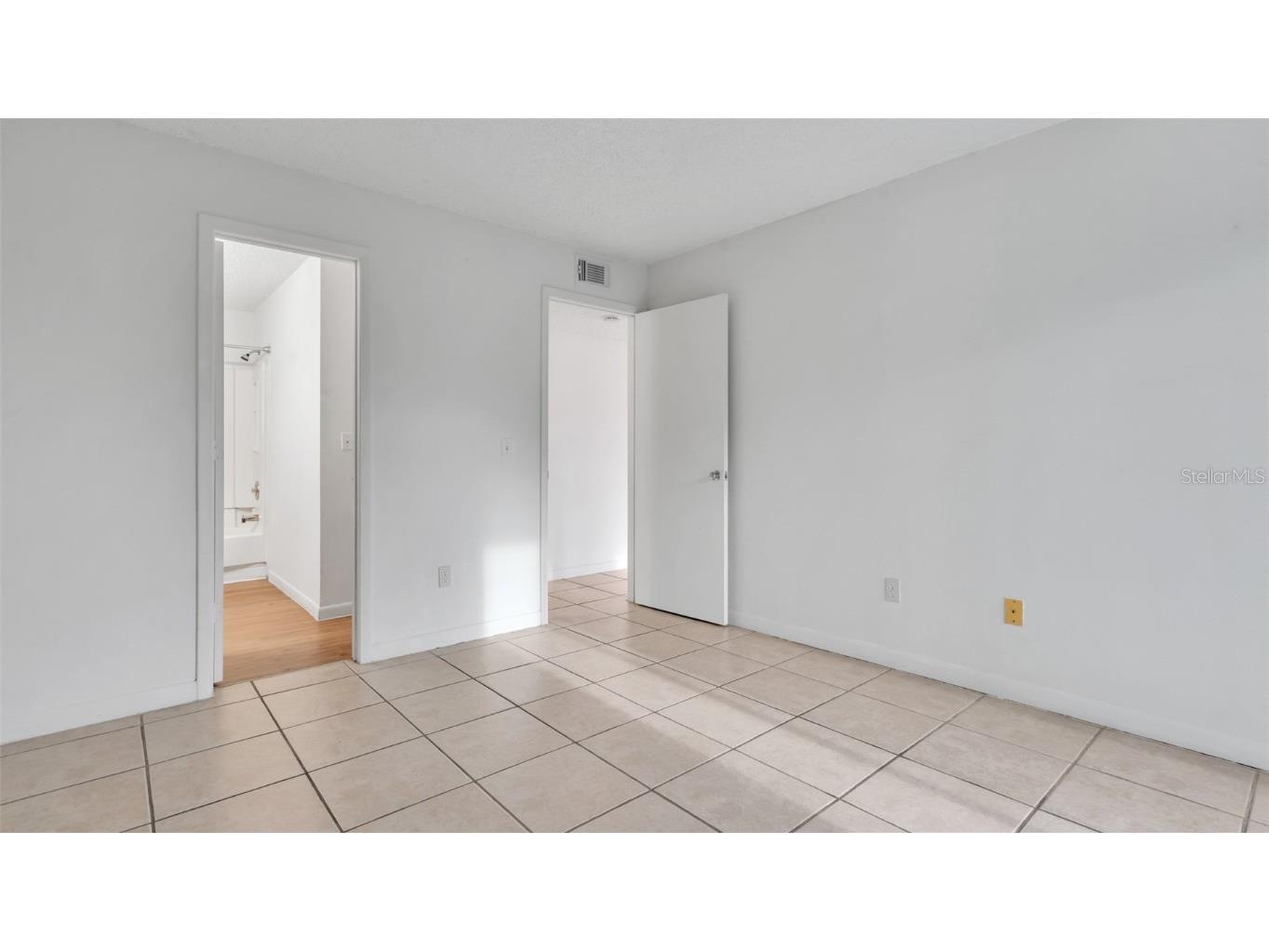 455 Alt 19 S #L200 Palm Harbor FL 34683 TB8414150 image12