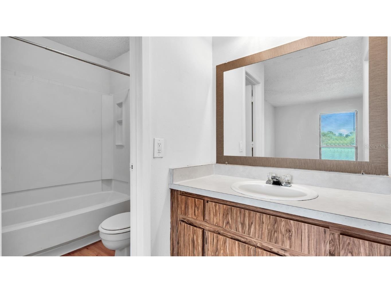 455 Alt 19 S #L200 Palm Harbor FL 34683 TB8414150 image20