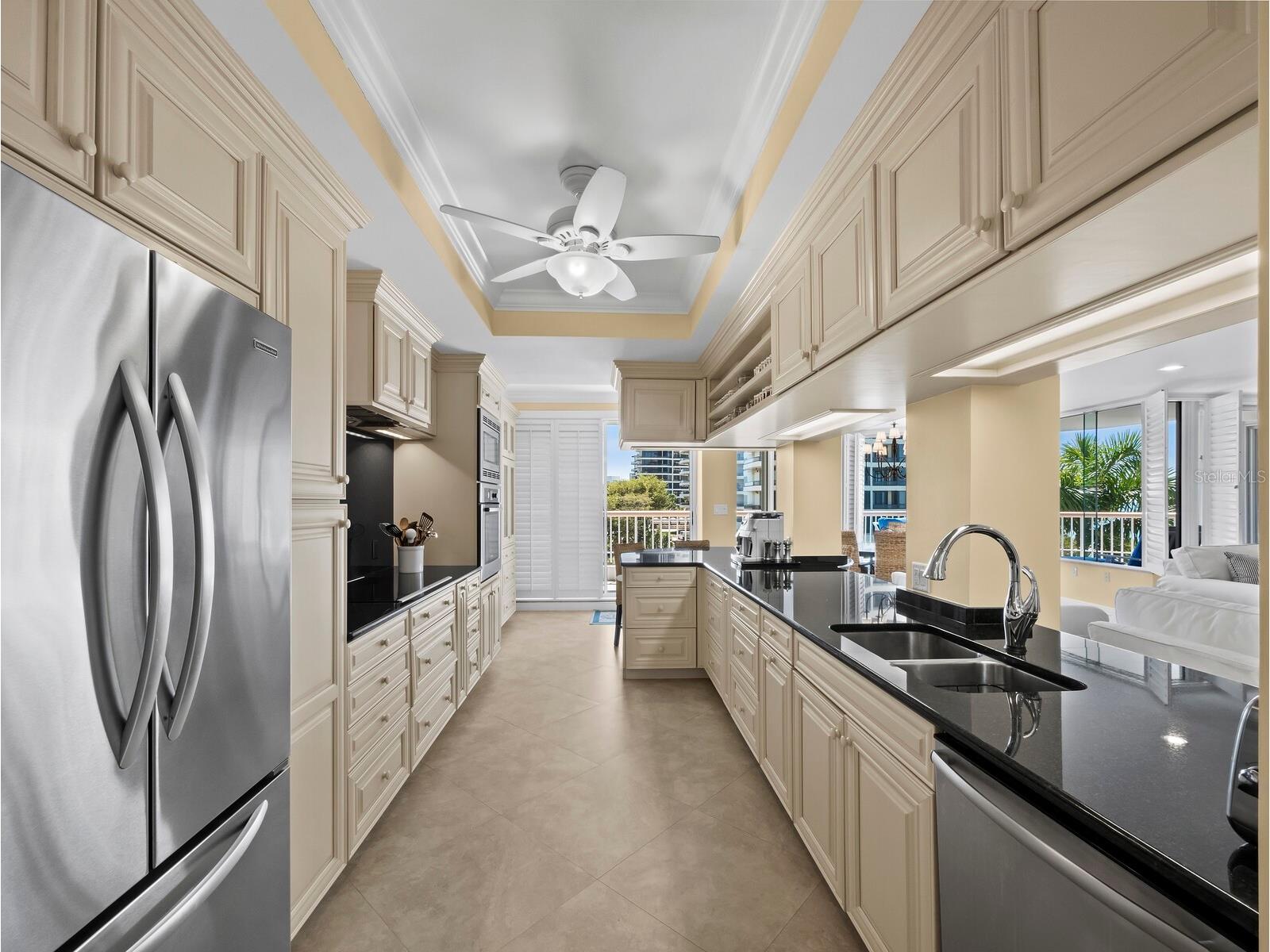 455 Longboat Club Road #402 Longboat Key FL 34228 - GULF OF MEXICO A4686984 image10