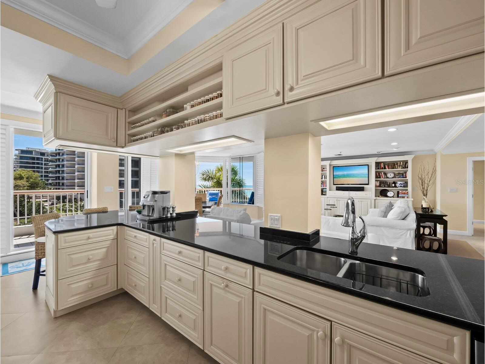 455 Longboat Club Road #402 Longboat Key FL 34228 - GULF OF MEXICO A4686984 image11