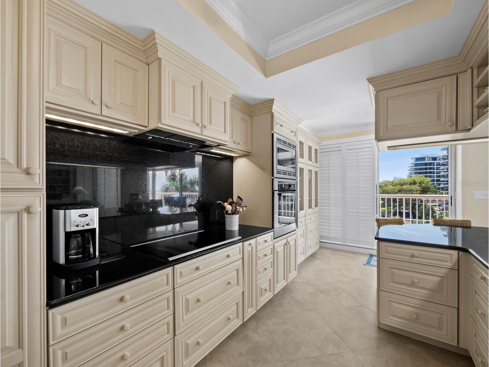 455 Longboat Club Road #402 Longboat Key FL 34228 - GULF OF MEXICO A4686984 image12