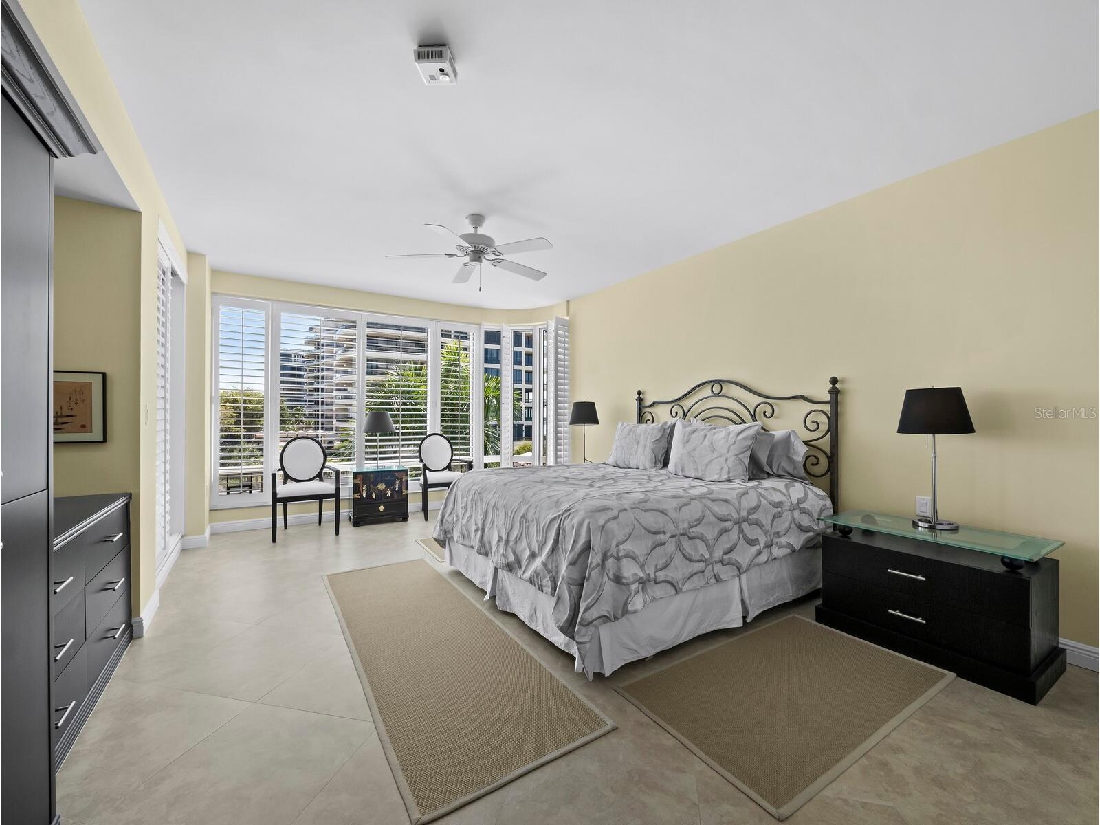 455 Longboat Club Road #402 Longboat Key FL 34228 - GULF OF MEXICO A4686984 image14