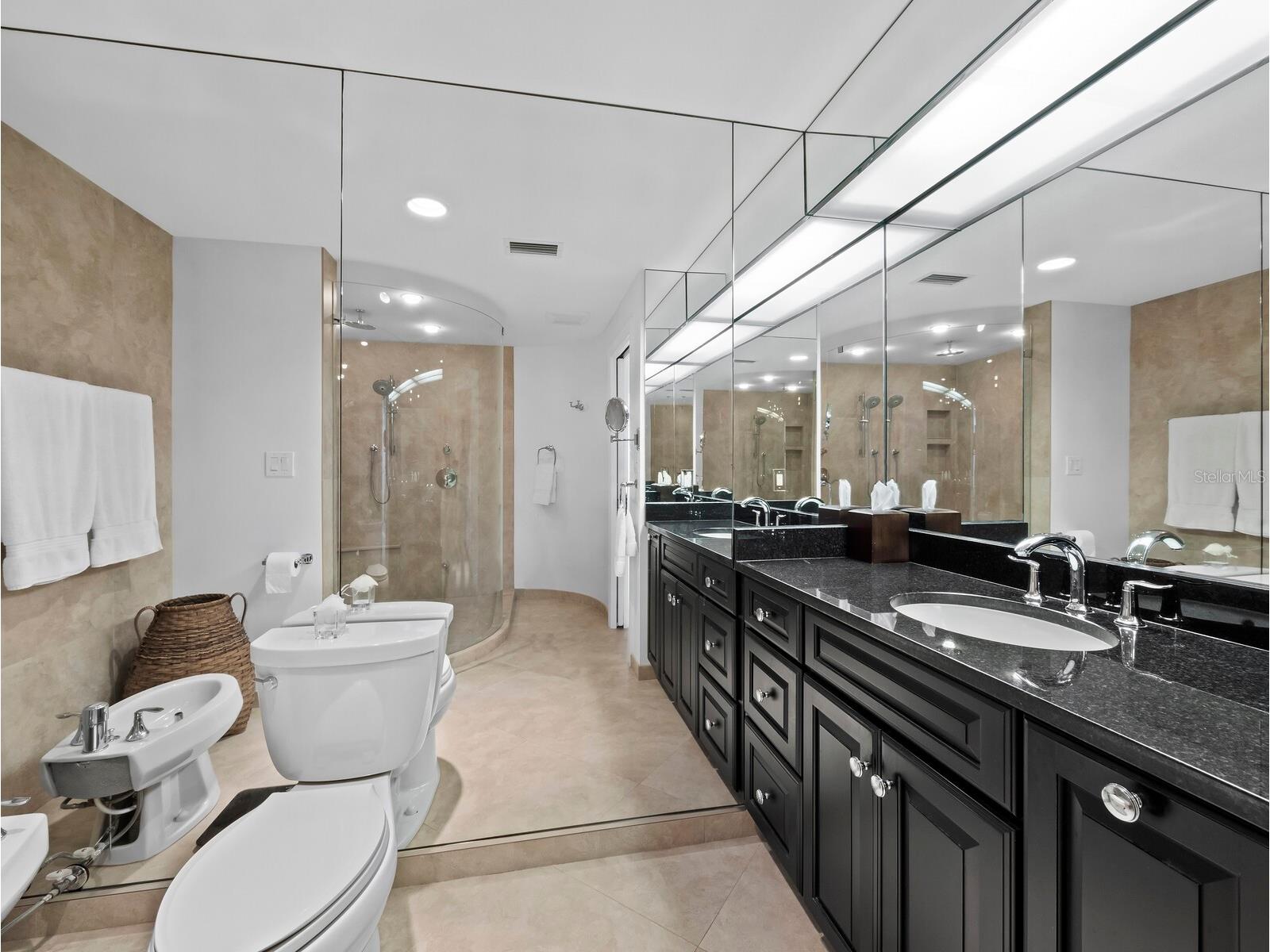 455 Longboat Club Road #402 Longboat Key FL 34228 - GULF OF MEXICO A4686984 image17