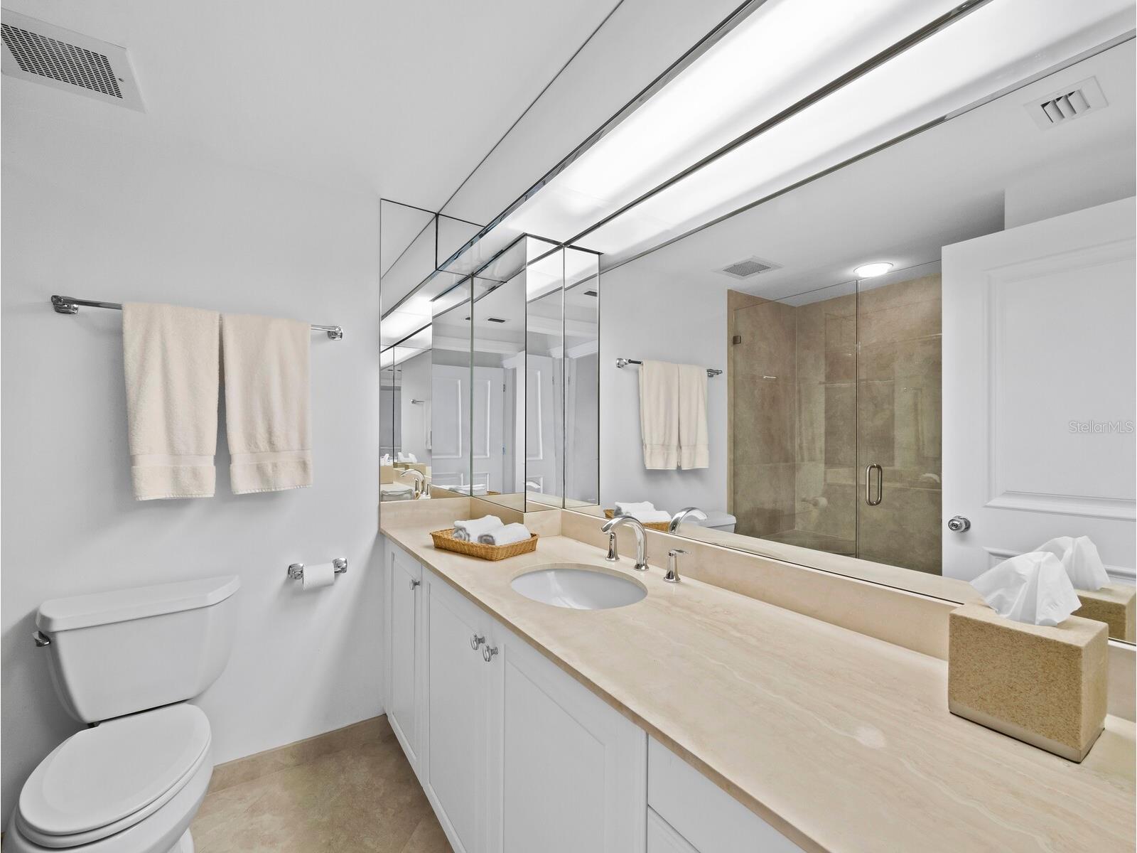 455 Longboat Club Road #402 Longboat Key FL 34228 - GULF OF MEXICO A4686984 image20