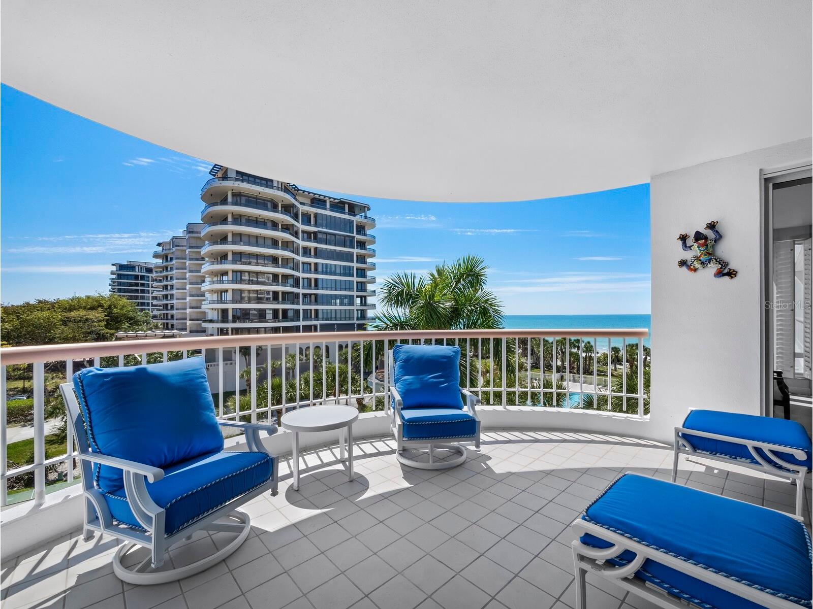 455 Longboat Club Road #402 Longboat Key FL 34228 - GULF OF MEXICO A4686984 image8