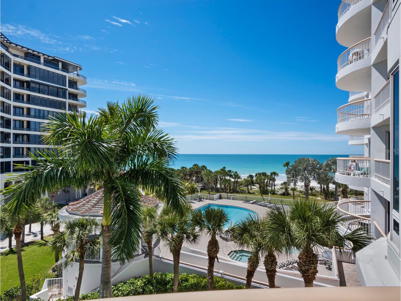 455 Longboat Club Road #402 Longboat Key FL 34228 - GULF OF MEXICO A4686984 image9