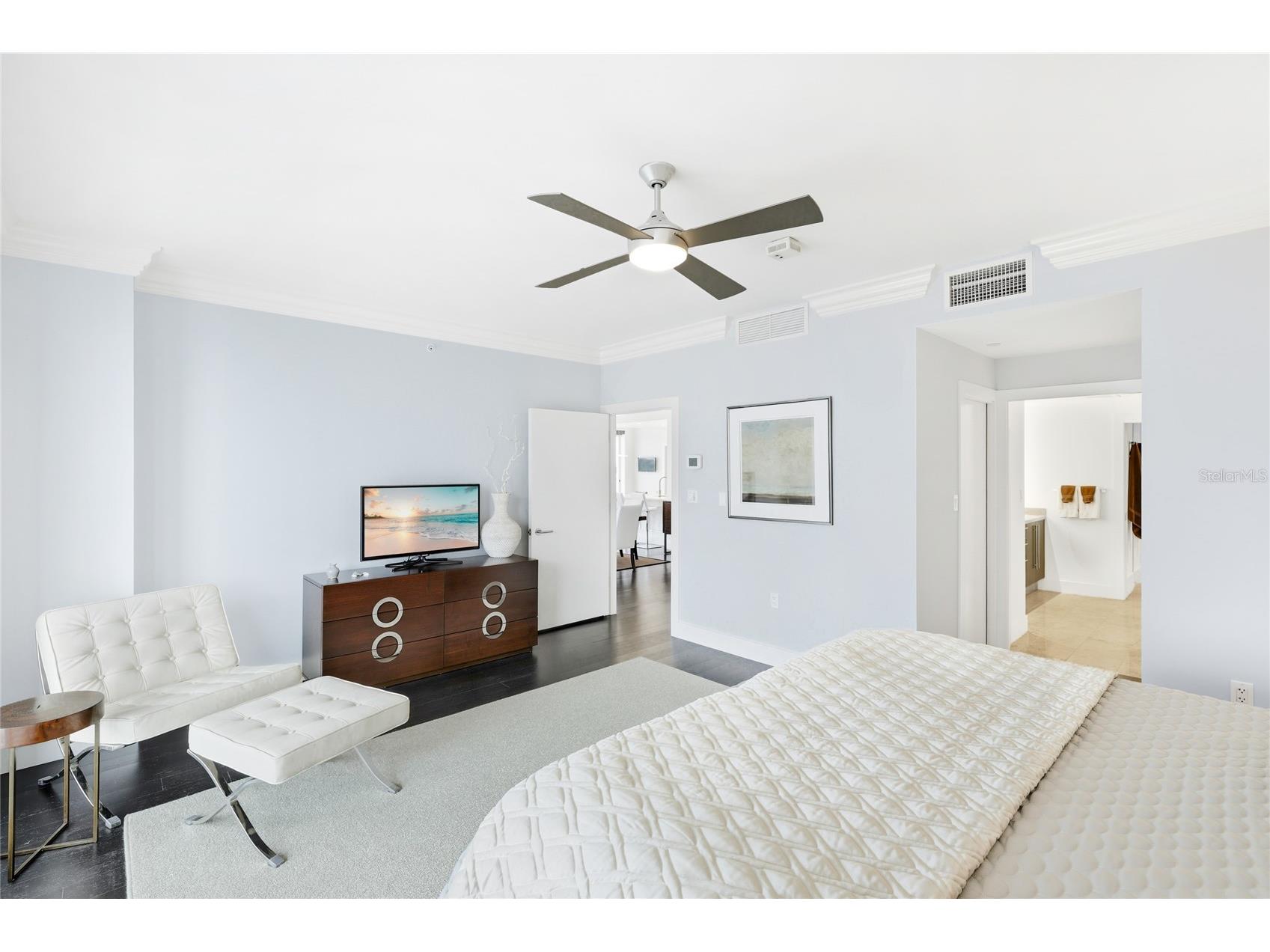 455 Longboat Club Road #408 Longboat Key FL 34228 A4678407 image14