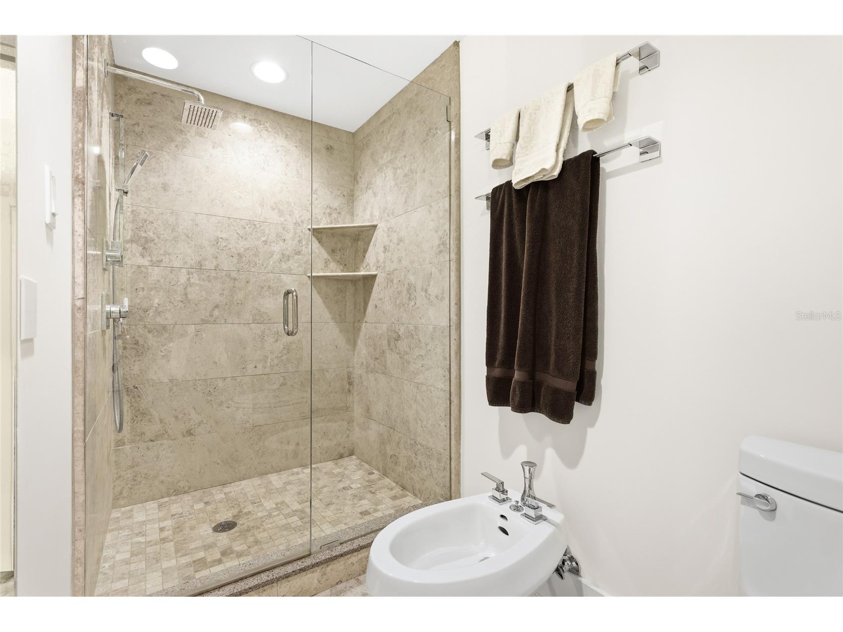 455 Longboat Club Road #408 Longboat Key FL 34228 A4678407 image16