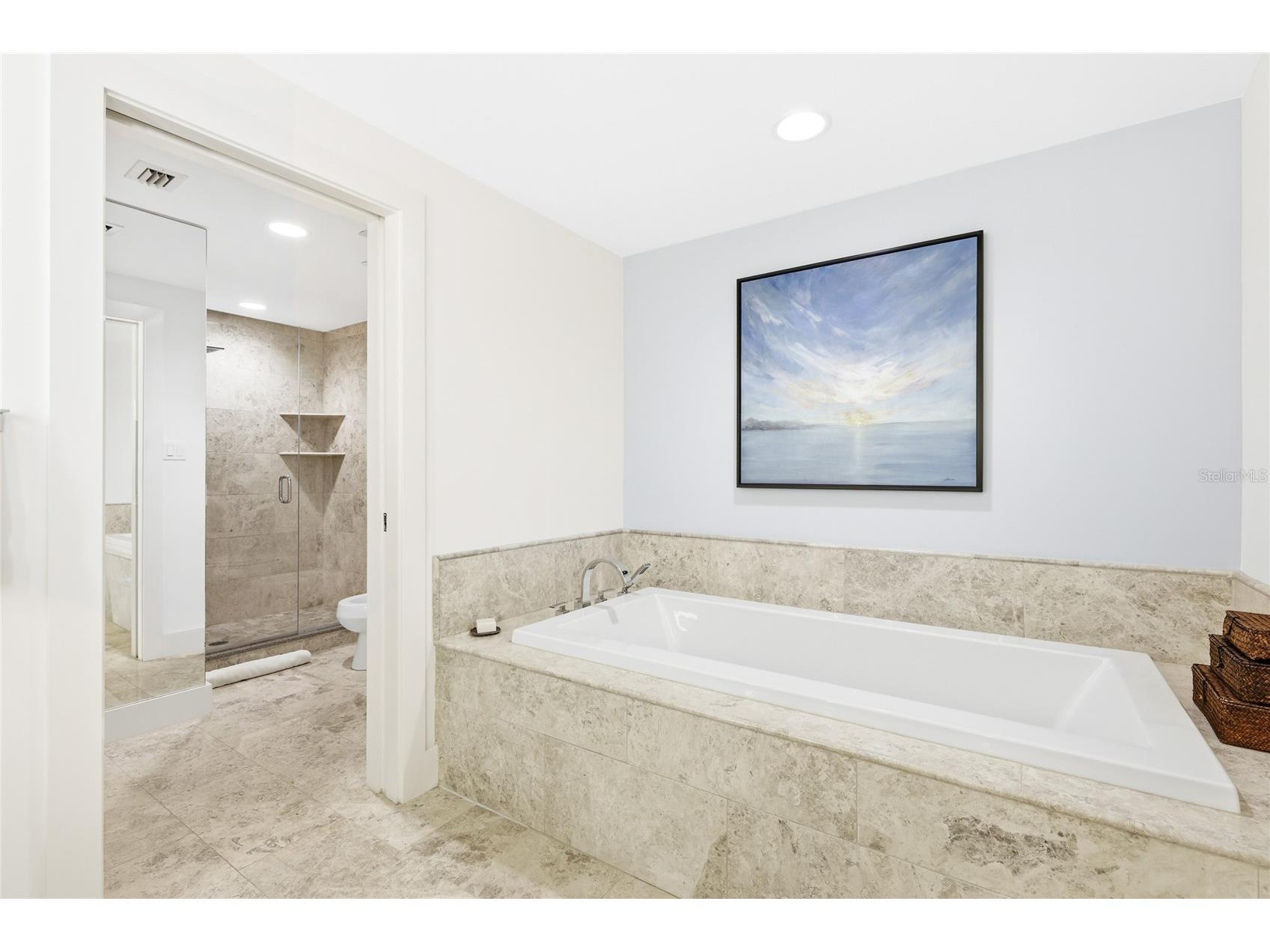 455 Longboat Club Road #408 Longboat Key FL 34228 A4678407 image17