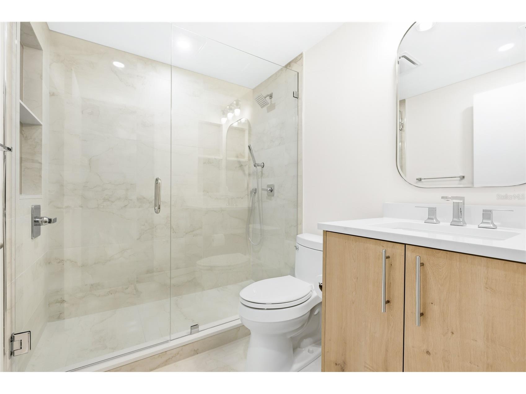 455 Longboat Club Road #408 Longboat Key FL 34228 A4678407 image21