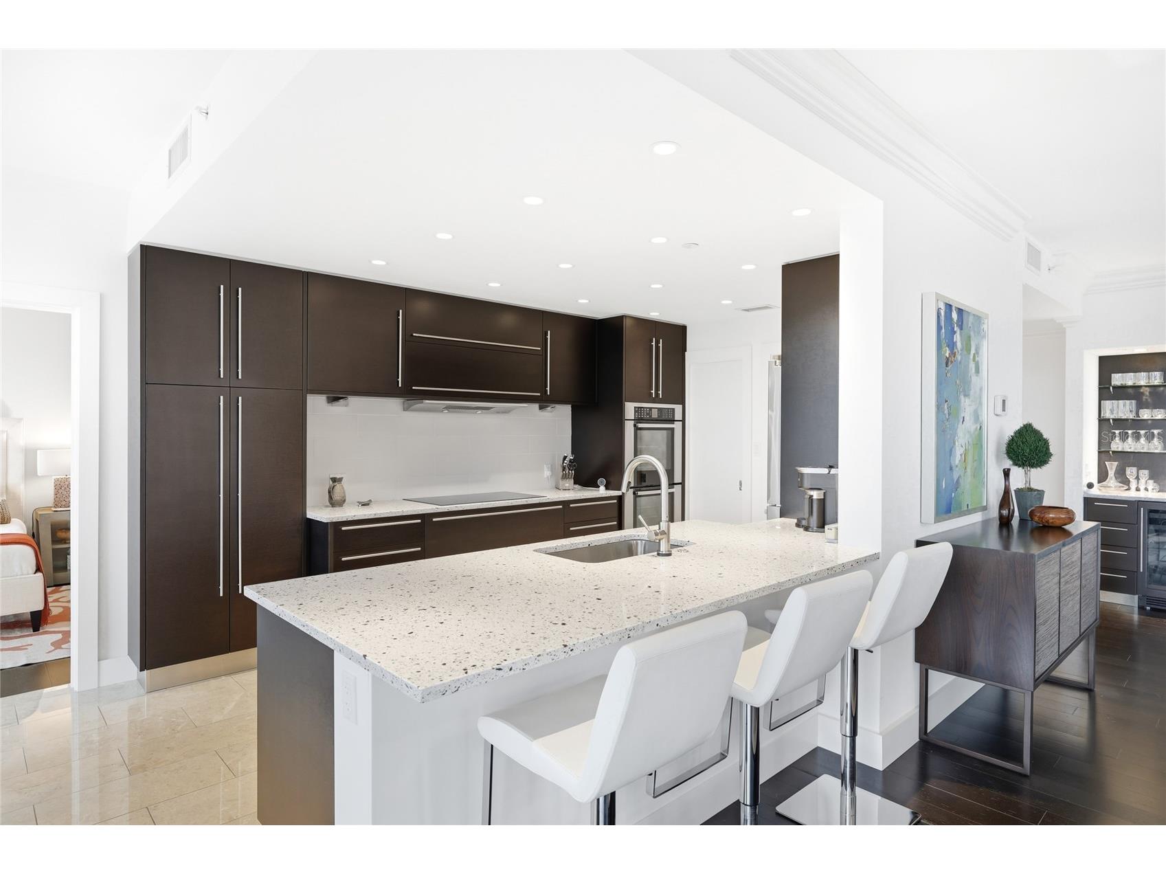 455 Longboat Club Road #408 Longboat Key FL 34228 A4678407 image5