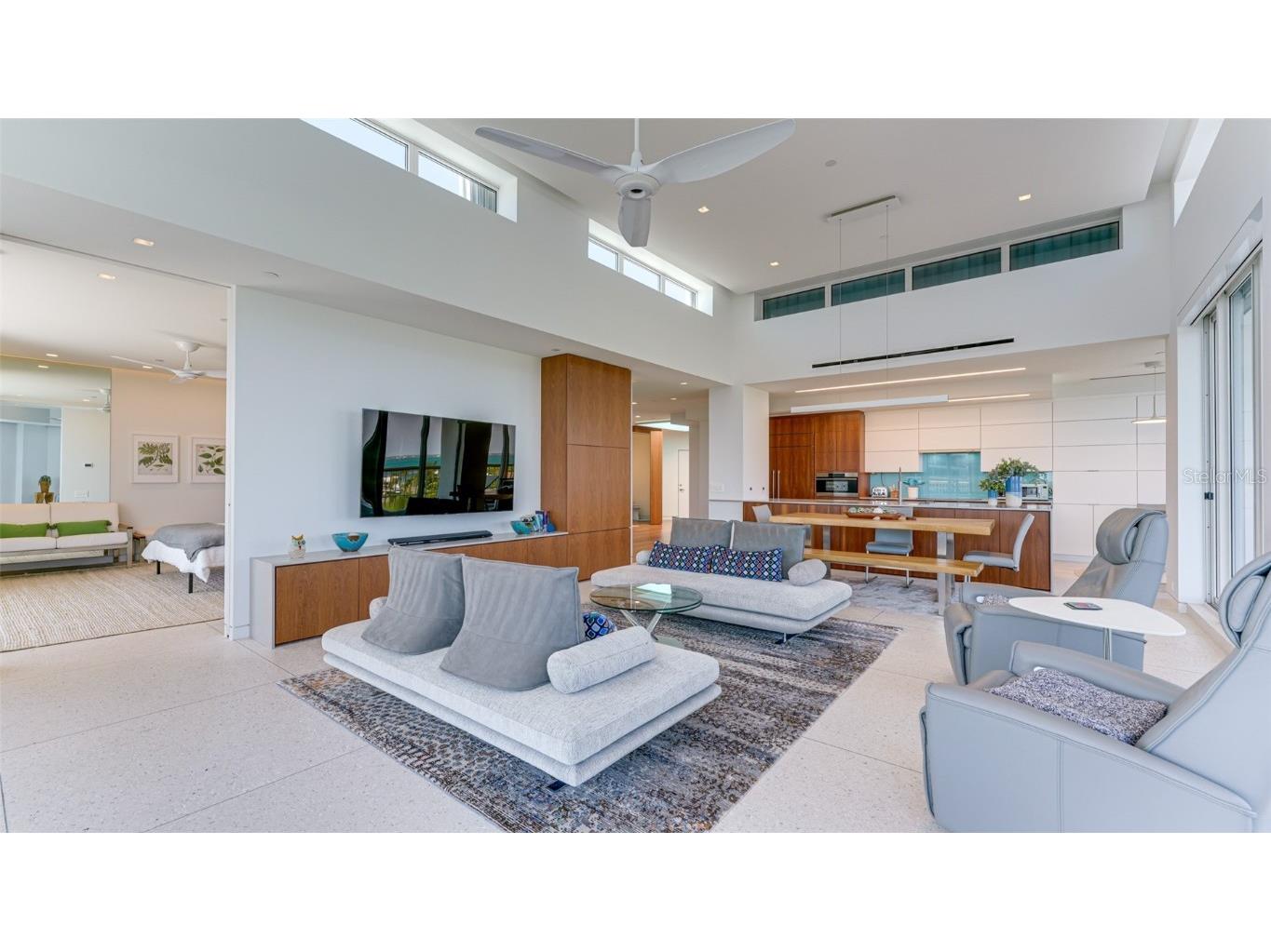 455 Longboat Club Road #PH1 Longboat Key FL 34228 A4504509 image12