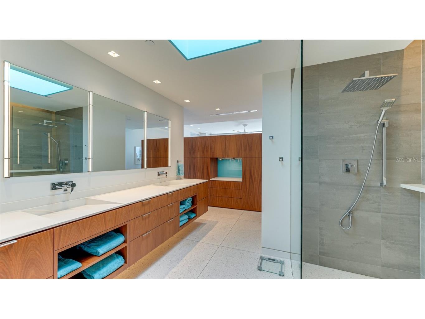 455 Longboat Club Road #PH1 Longboat Key FL 34228 A4504509 image28